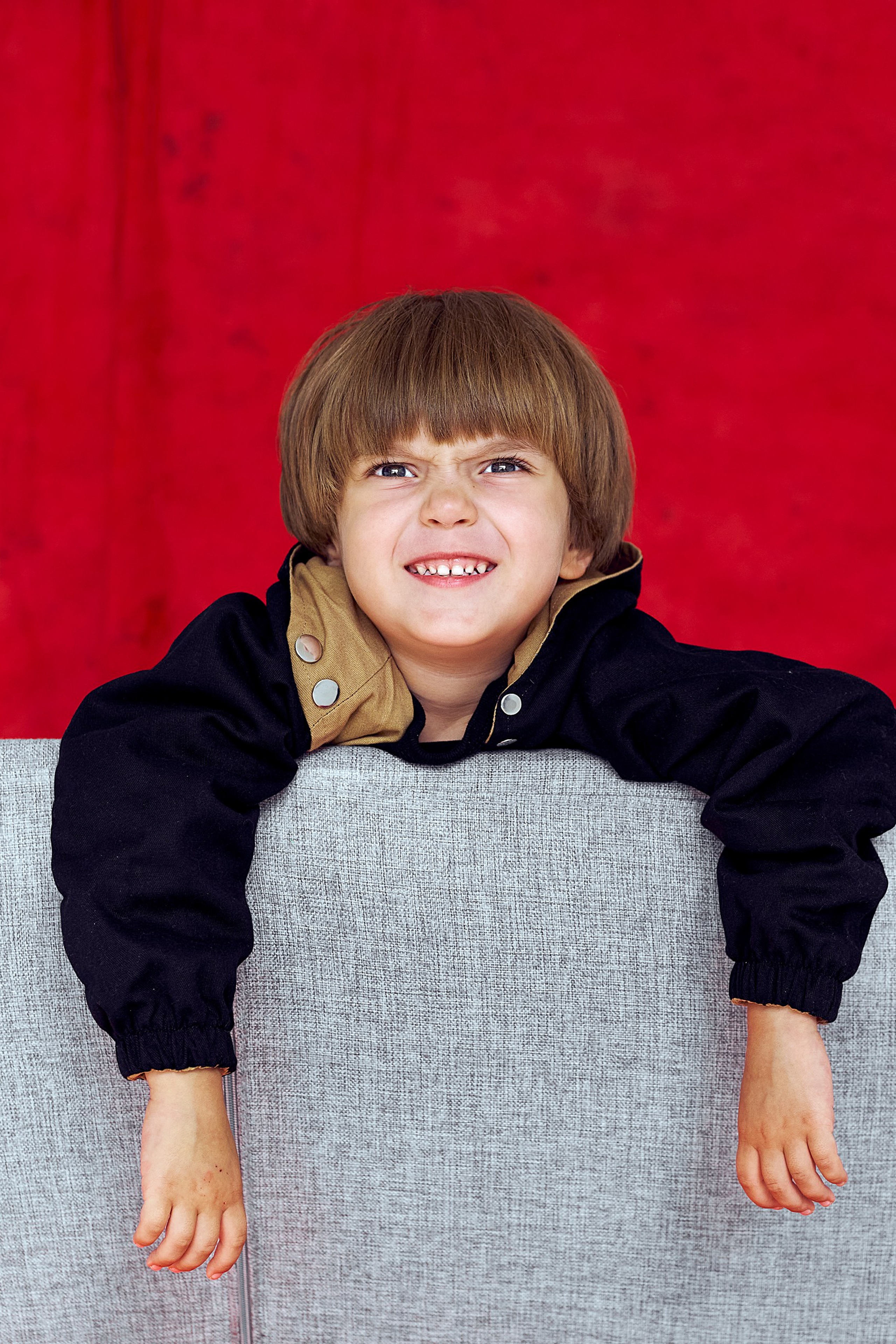 Модель для предметной съемки мальчик Радэль Казань| Sale Easy