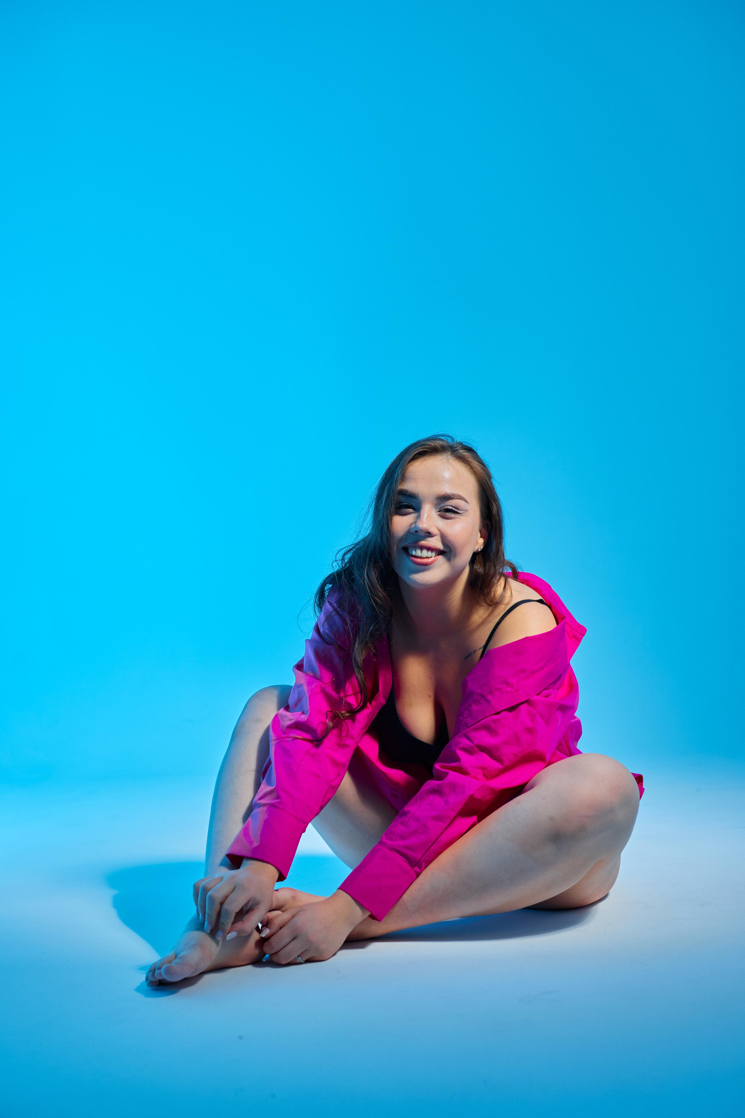 Модель plus size для предметной съемки Полина С-Петербург | Sale Easy