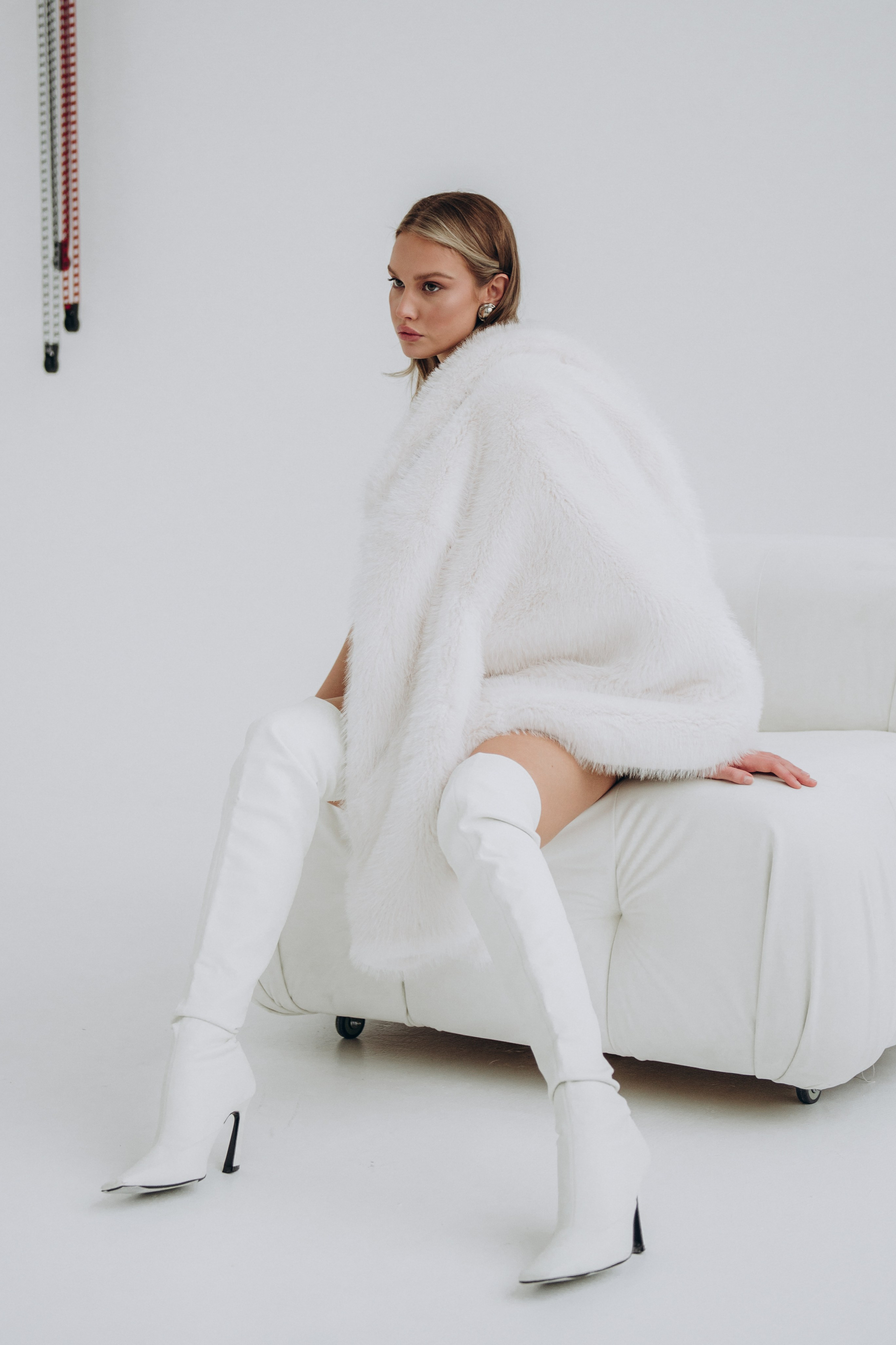 Модель для предметной съемки Анастасия А. НН| Sale Easy