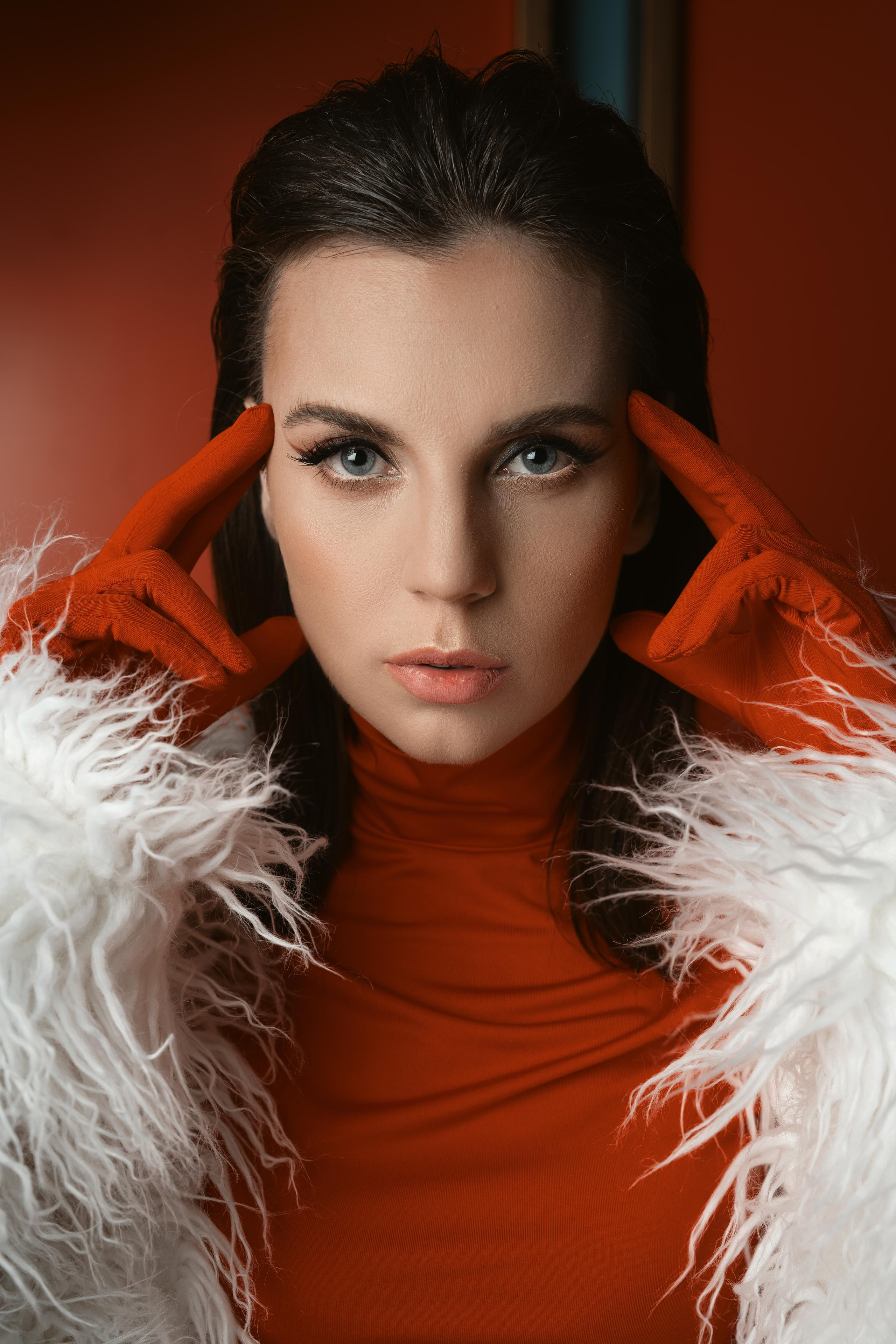 Модель для предметной съемки Евгения Б С-Петербург | Sale Easy