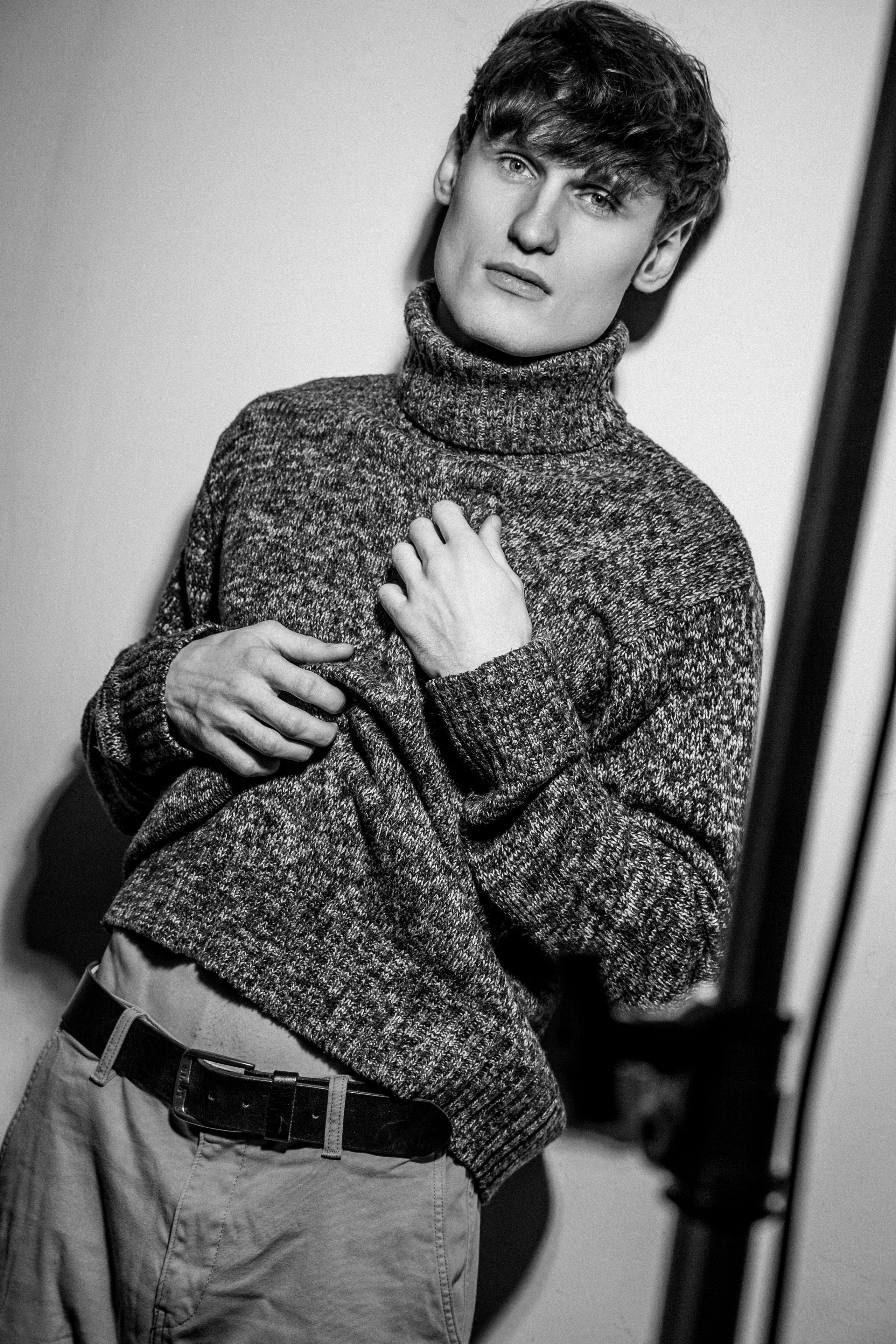 Модель для предметной съемки Илья АА Москва | Sale Easy