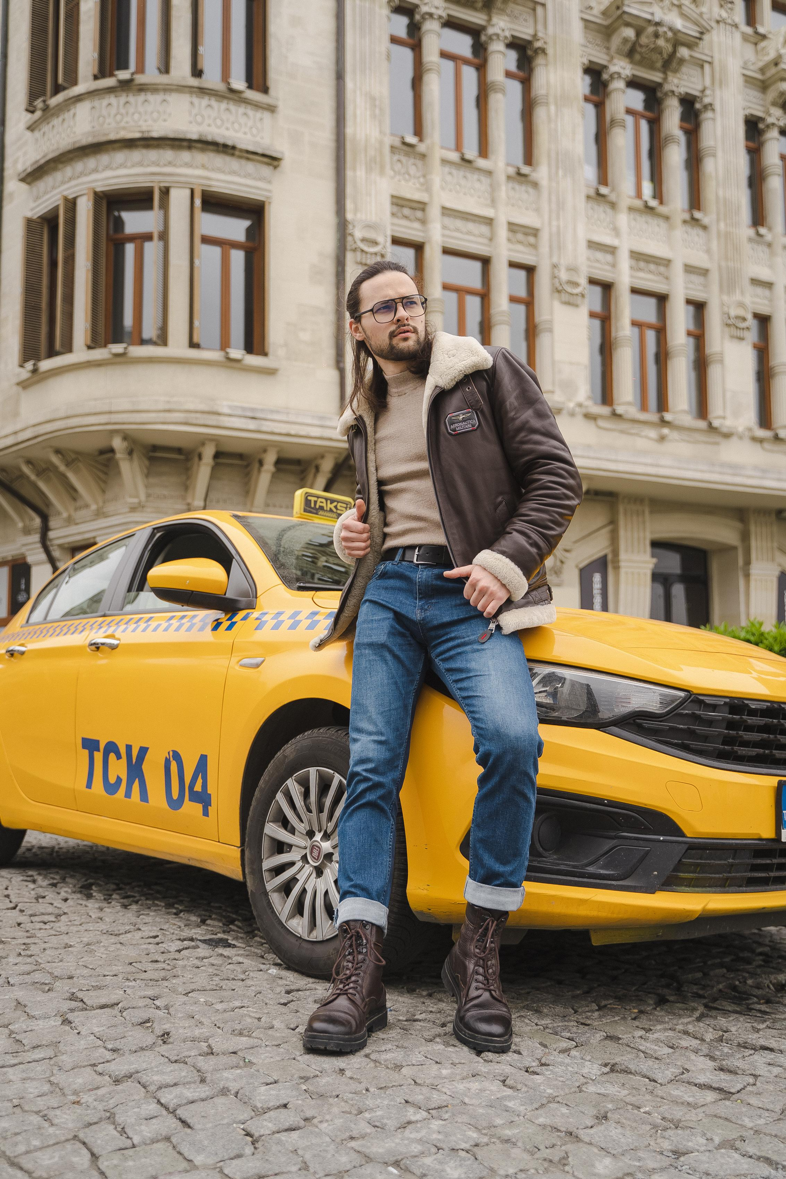 Модель для предметной съемки Ярослав Б. С-Петербург | Sale Easy