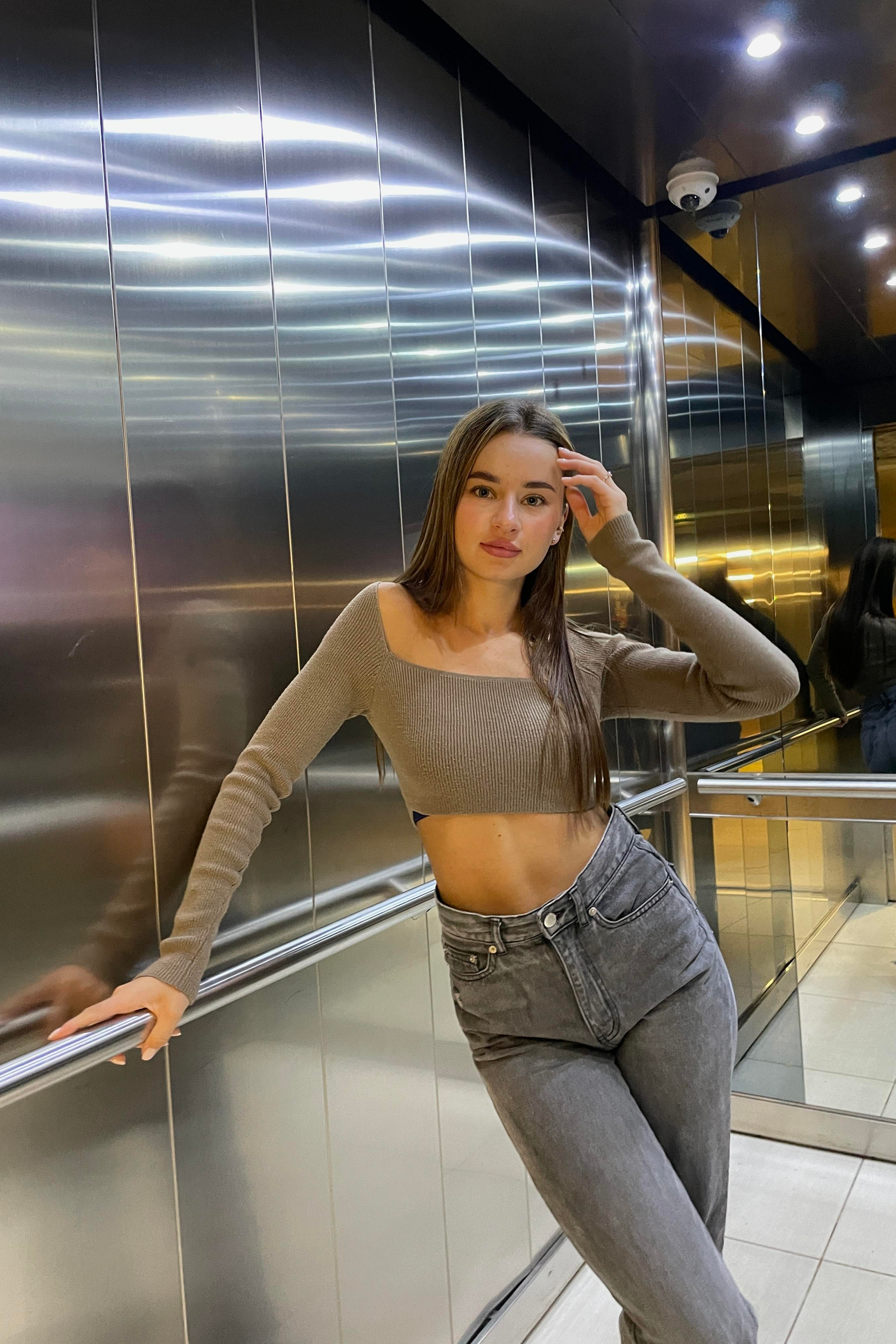 Модель для съемки для маркетплейса Екатерина С.С-Петербург | Sale Easy