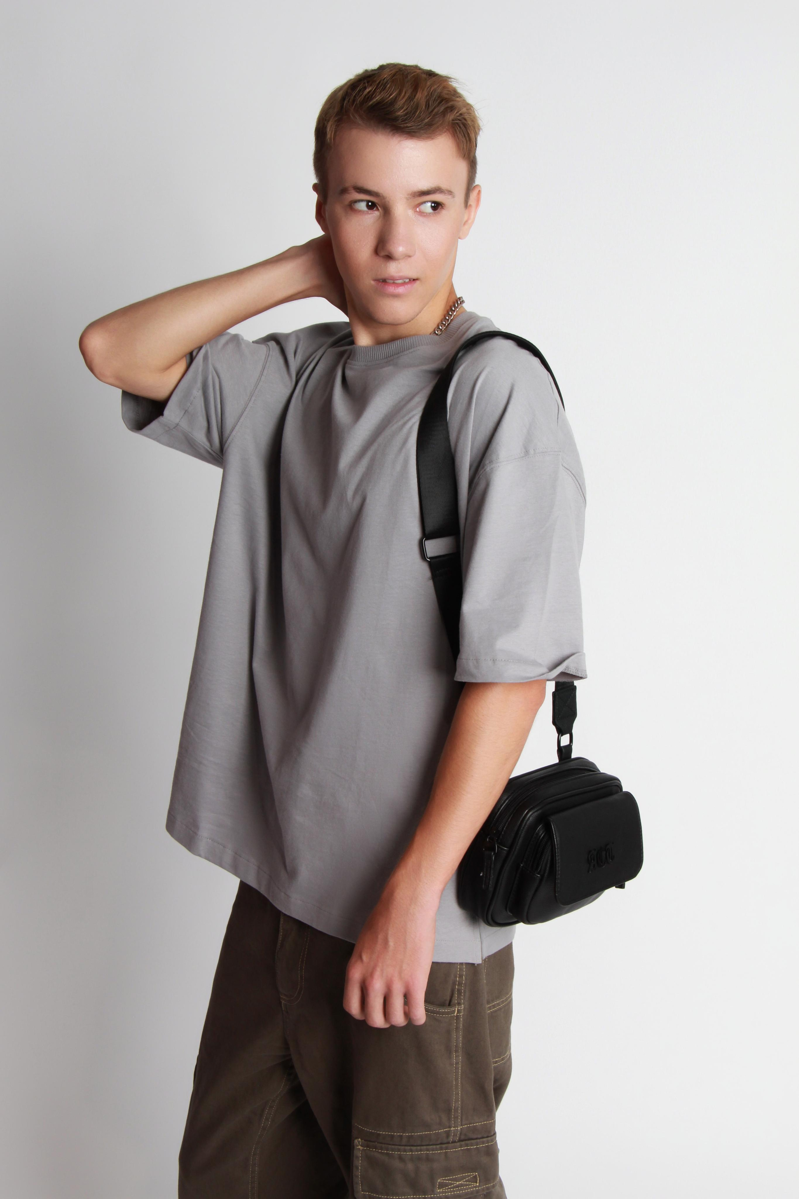 Модель для предметной съемки Руслан Б Новосибирск| Sale Easy