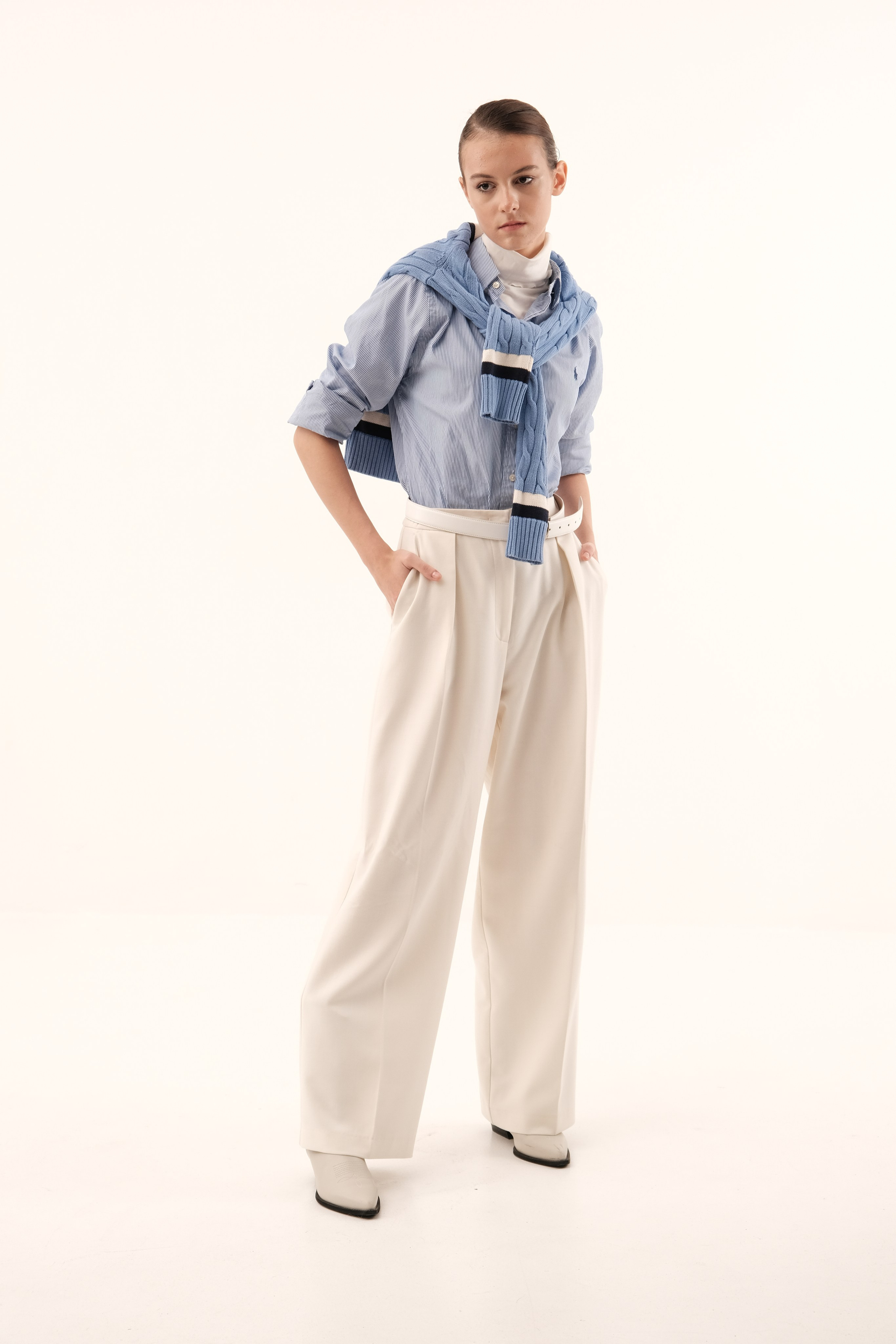 Модель для предметной съемки Милана Г. С.-Пб| Sale Easy