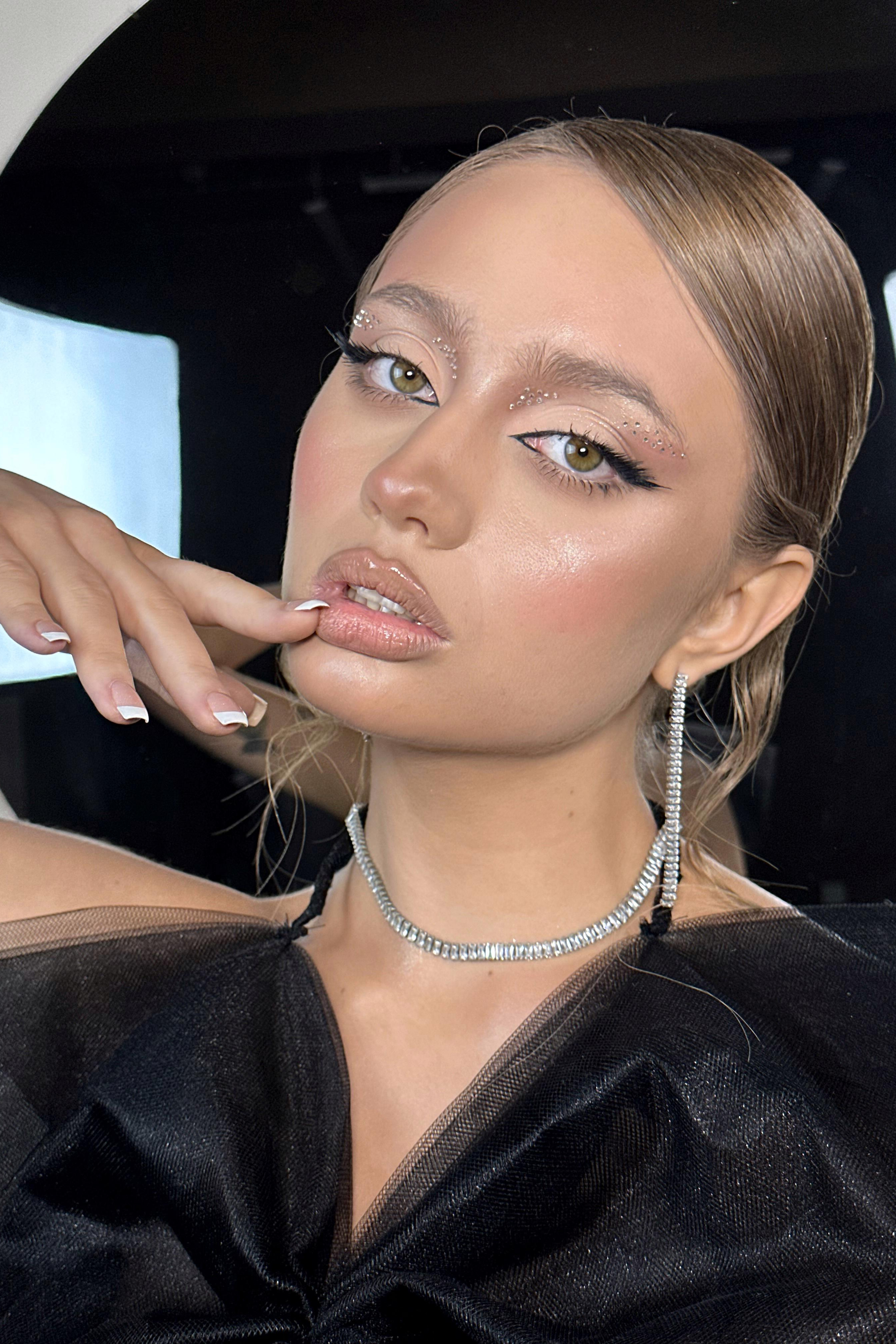 Модель для предметной съемки Вероника 8 Н.Новгород | Sale Easy