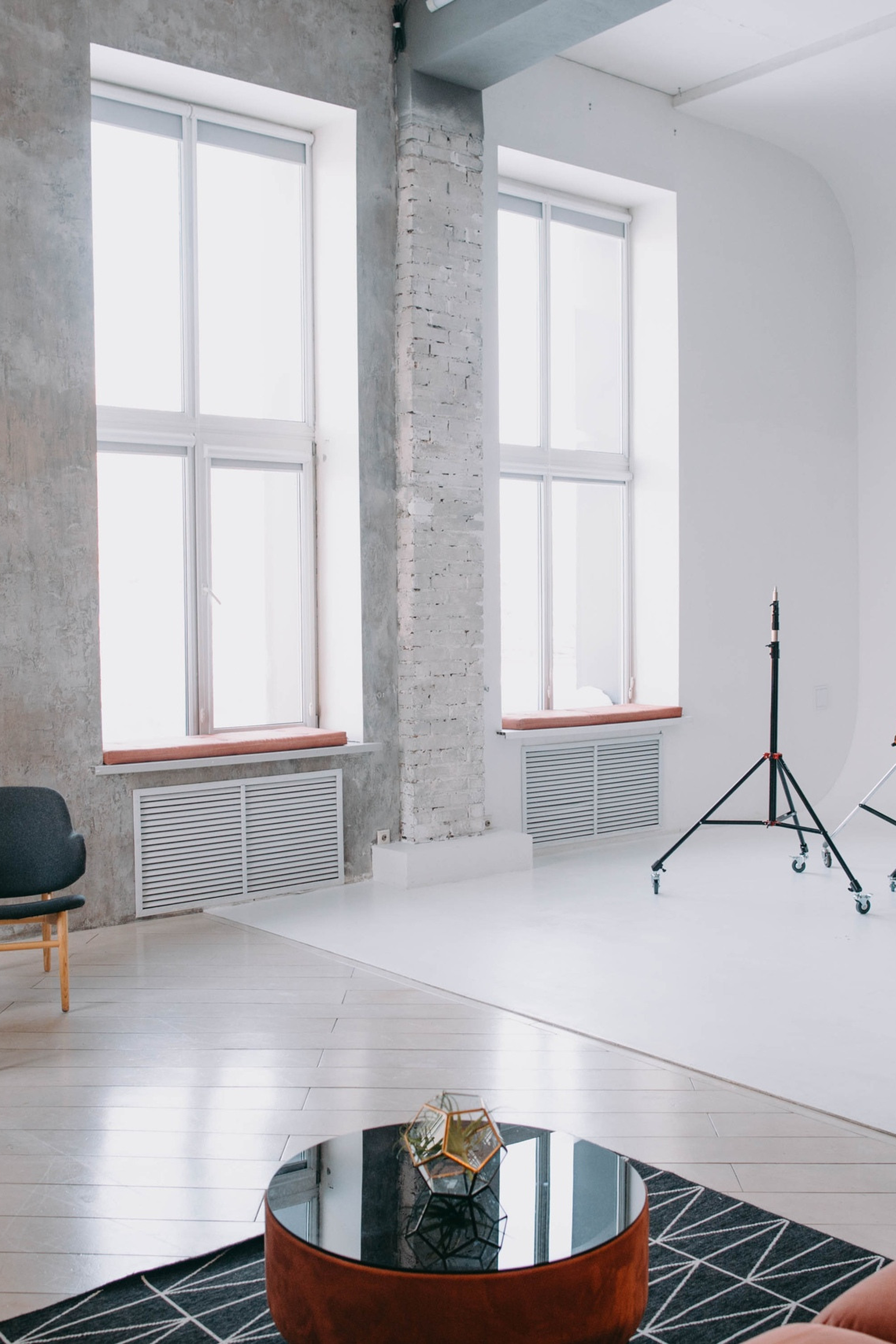 Студия ATOP Зал DUPLEX для предметной съемки  Новосибирск|Sale Easy