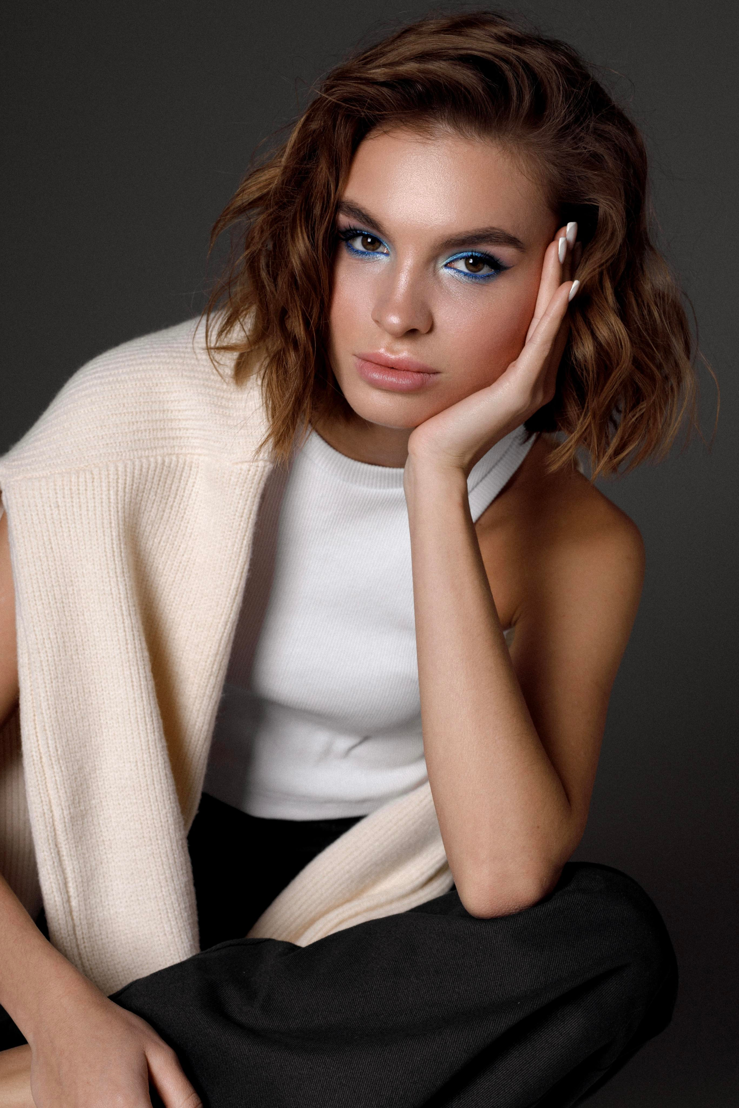 Модель для предметной съемки москвичка Алена В| Sale Easy