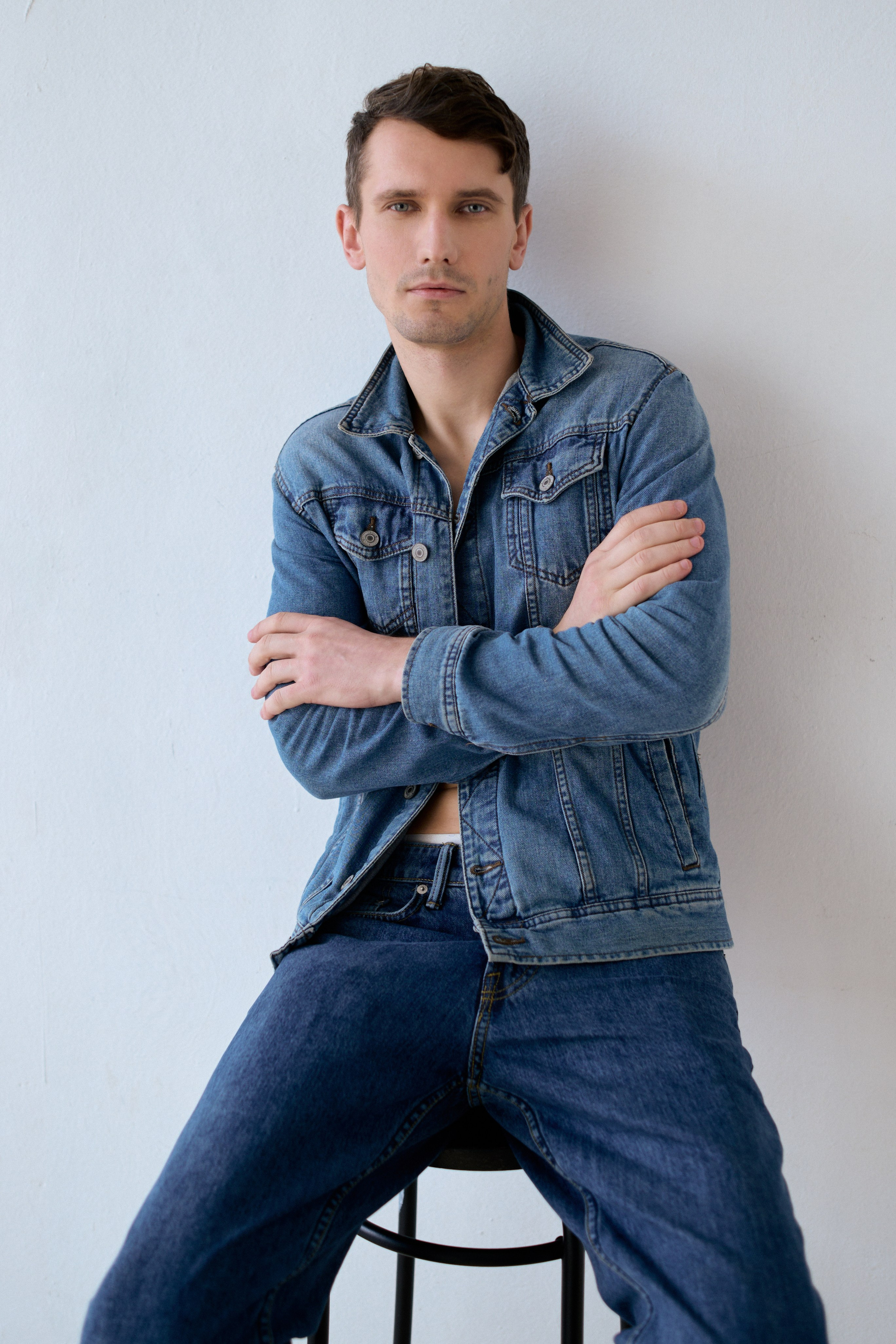 Модель для предметной съемки Евгений id 29 027 С.-Пб| Sale Easy