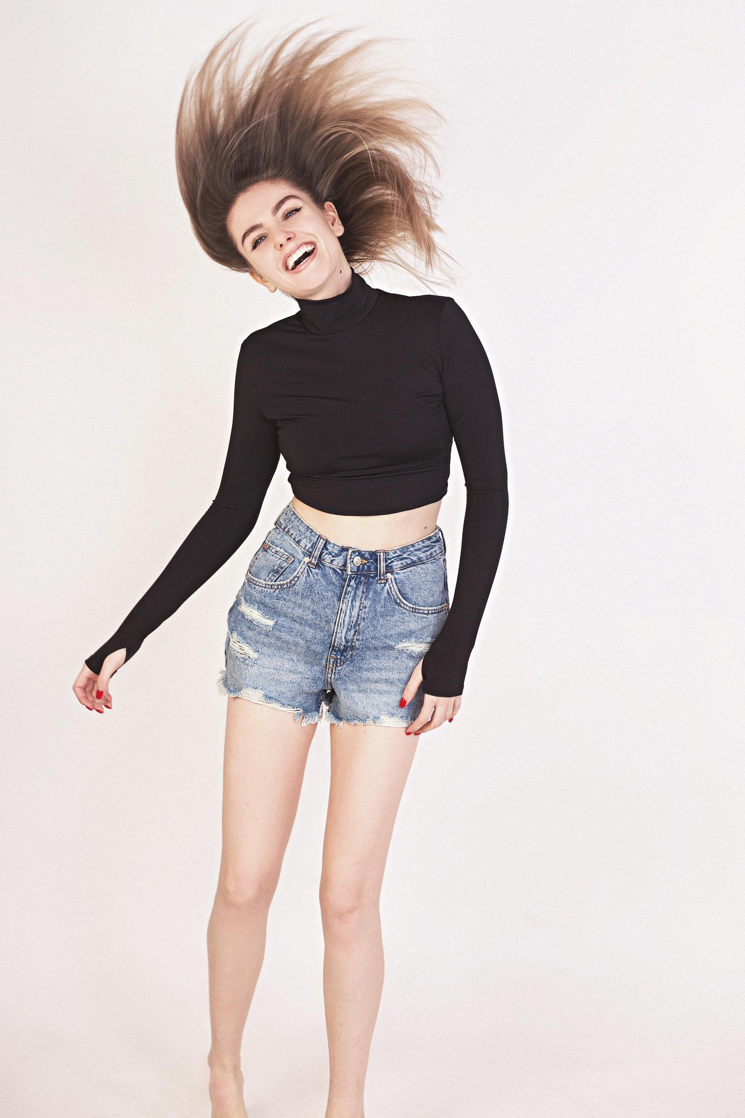 Модель для предметной съемки Эвелина С-Петербург | Sale Easy