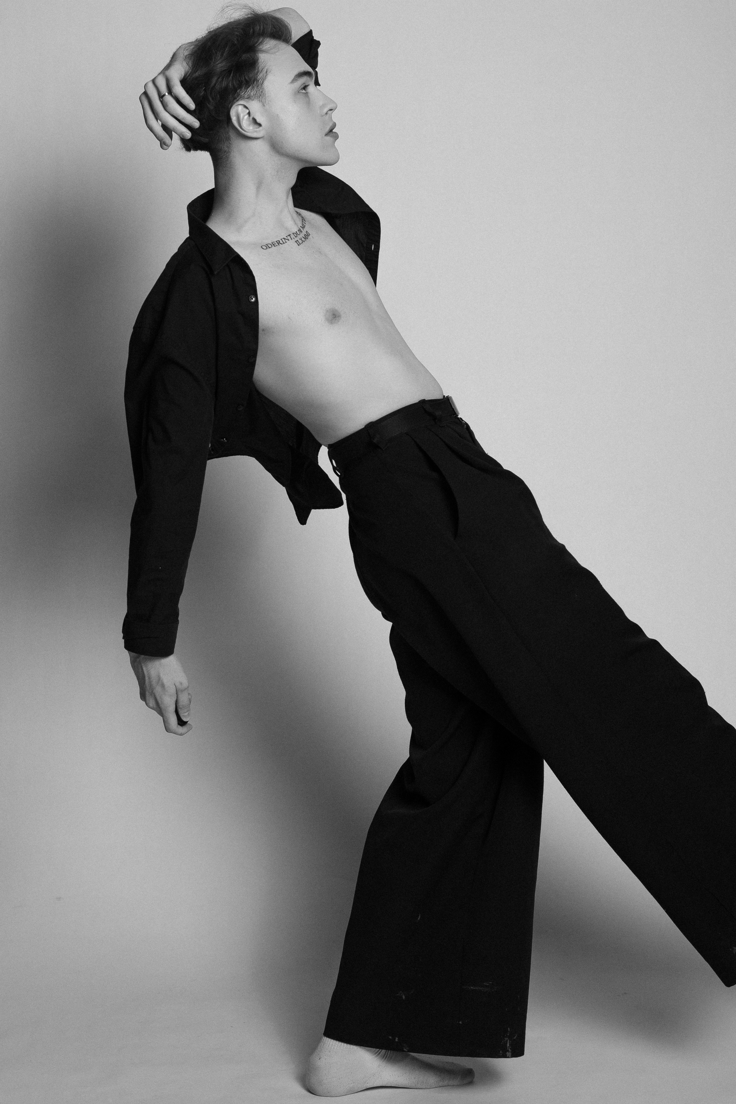 Модель для предметной съемки Максим В. Н.Новгород | Sale Easy