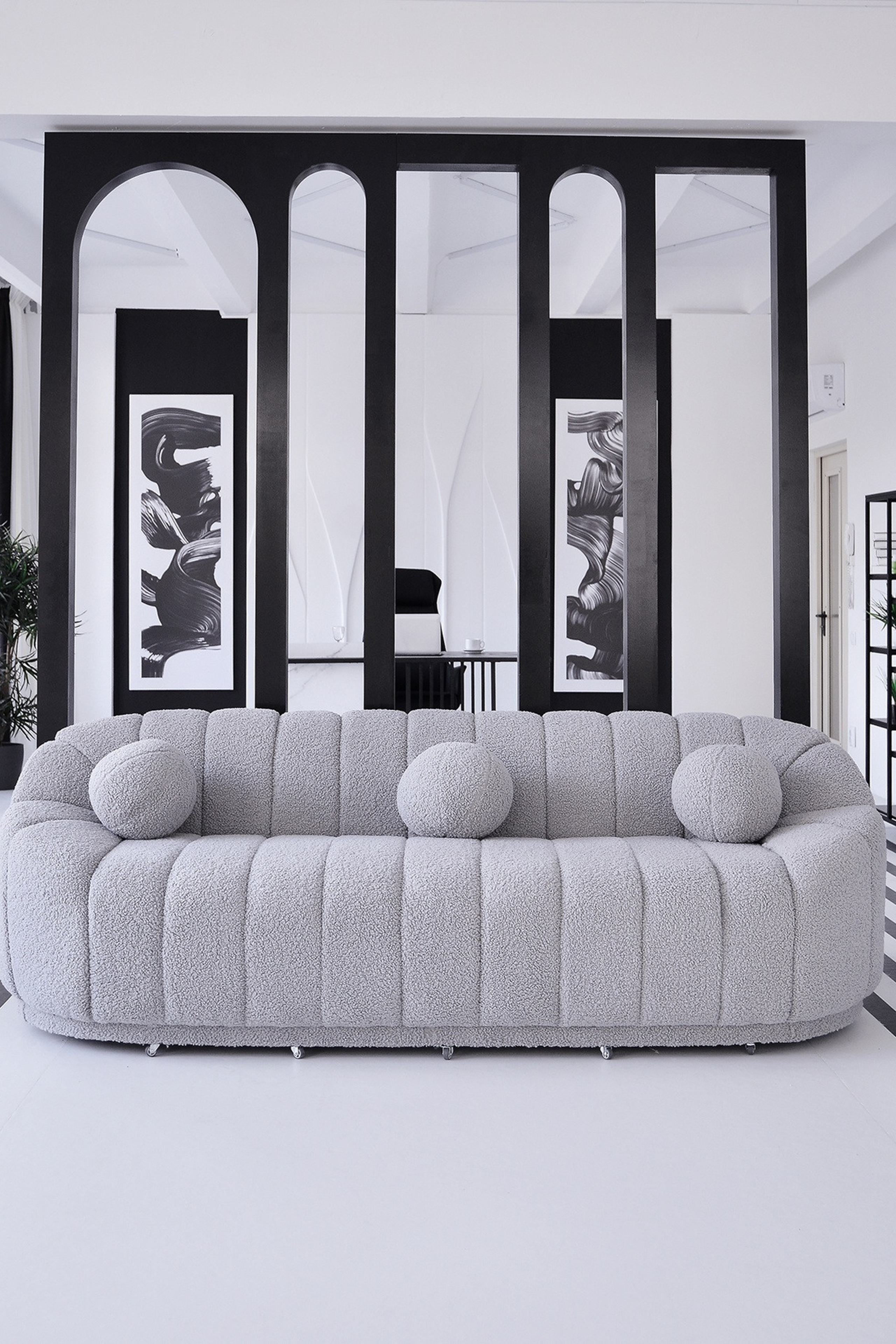 Студия для предметной съемки CROSS — Room 201 Москва | Sale Easy