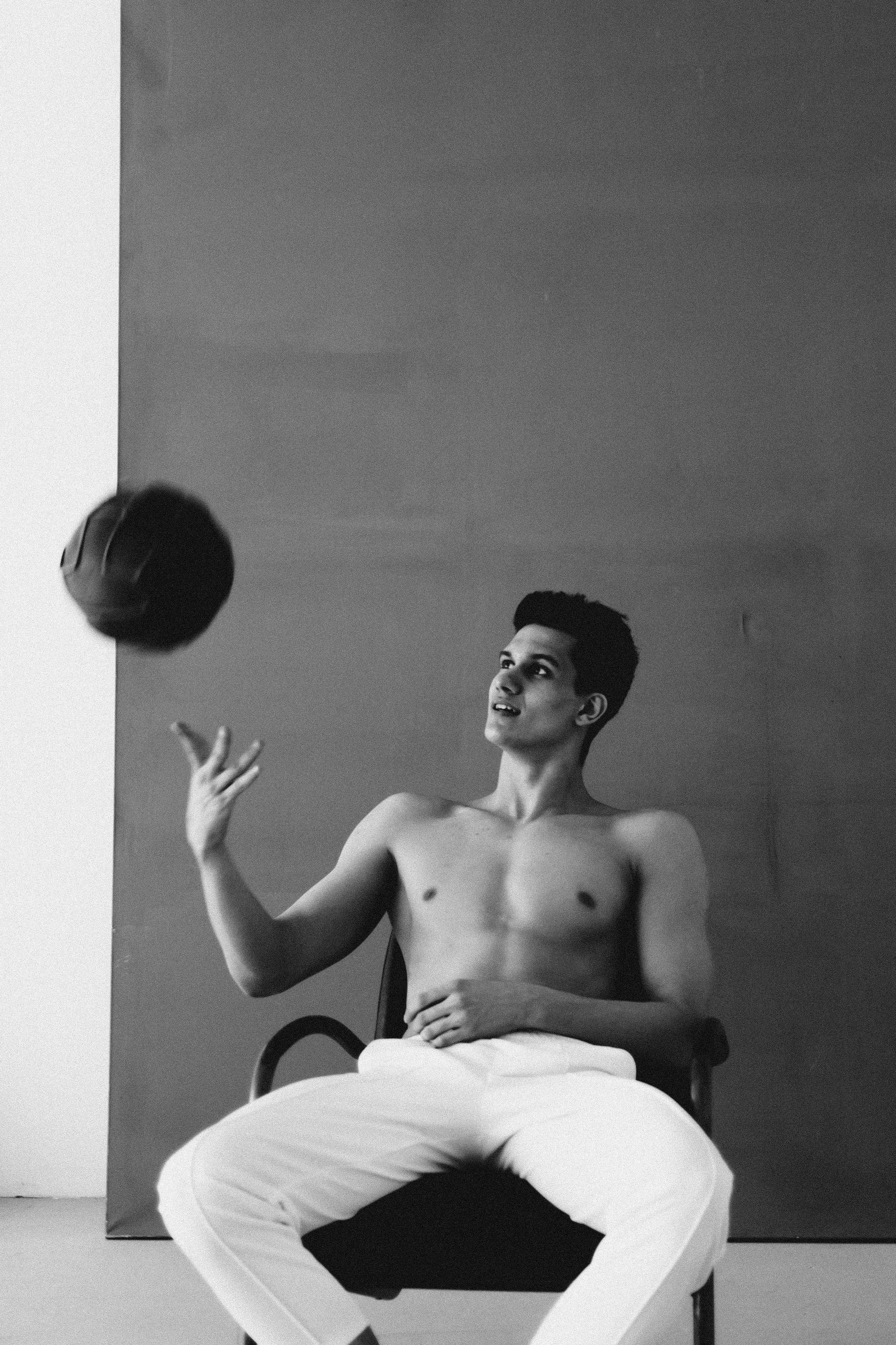 Модель для предметной съемки Вадим А. Москва | Sale Easy