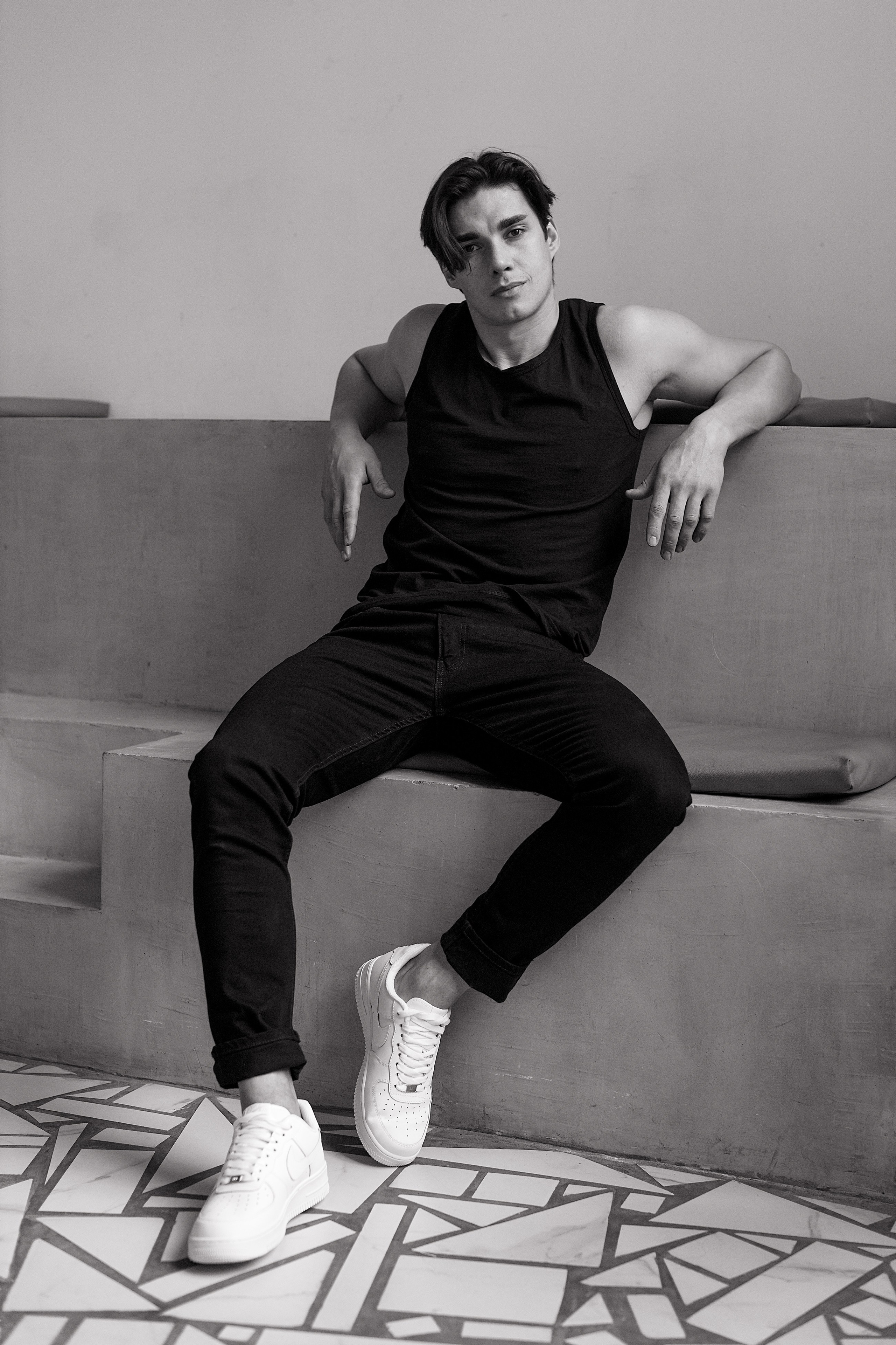 Модель для предметной съемки Владимир id 29 033 С.-Пб| Sale Easy