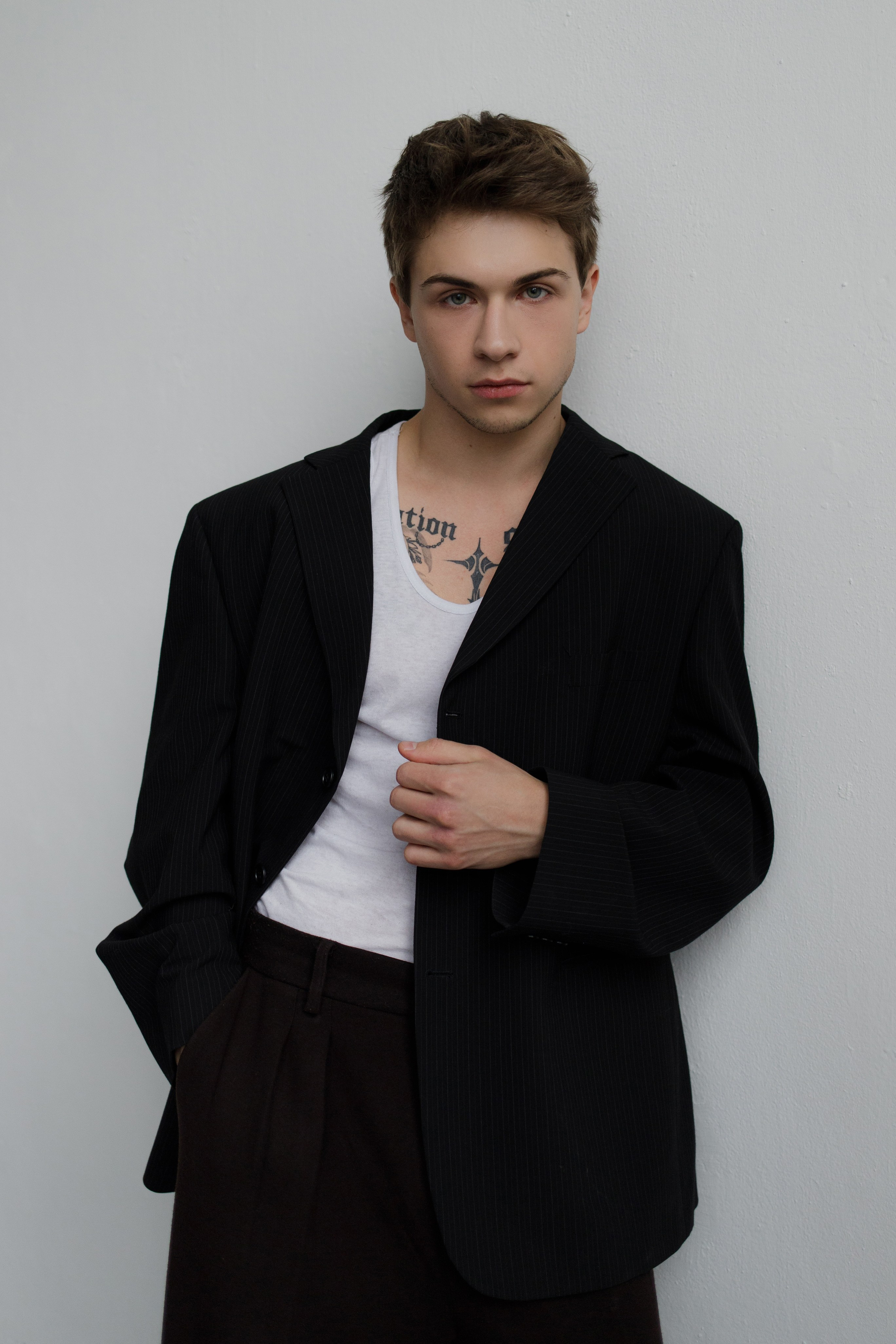 Модель для предметной съемки Ринат id 29 026 С.-Пб| Sale Easy