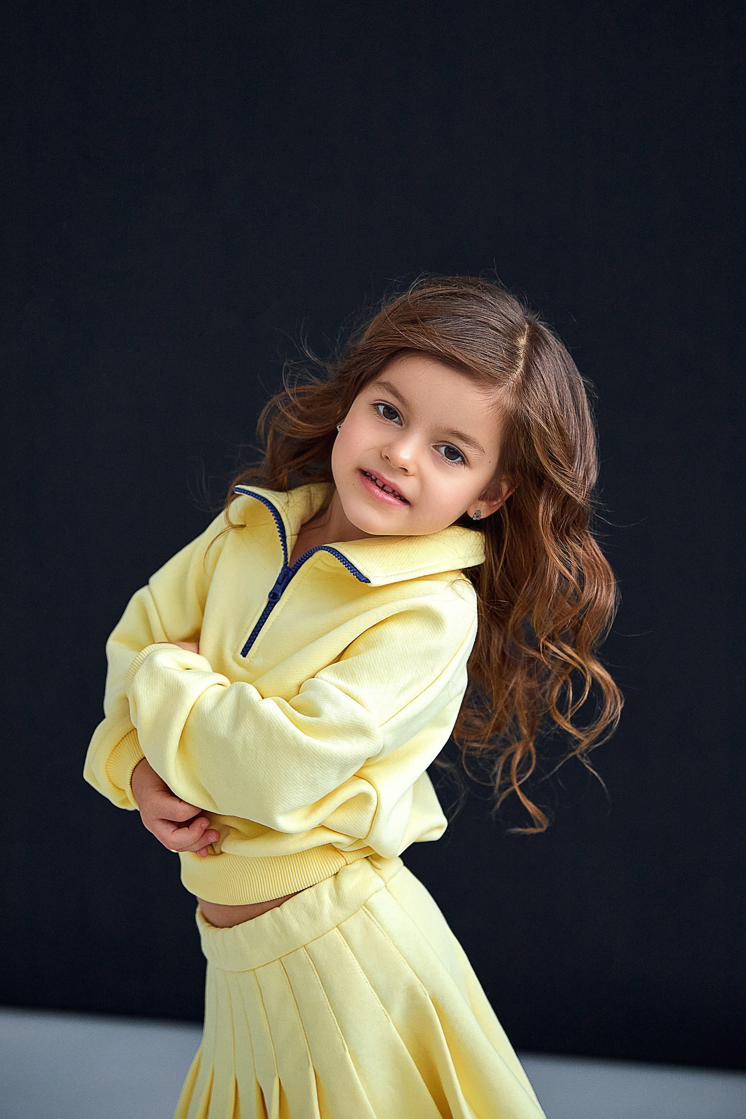 Модель для предметной съемки Милана В. Н.Н.| Sale Easy