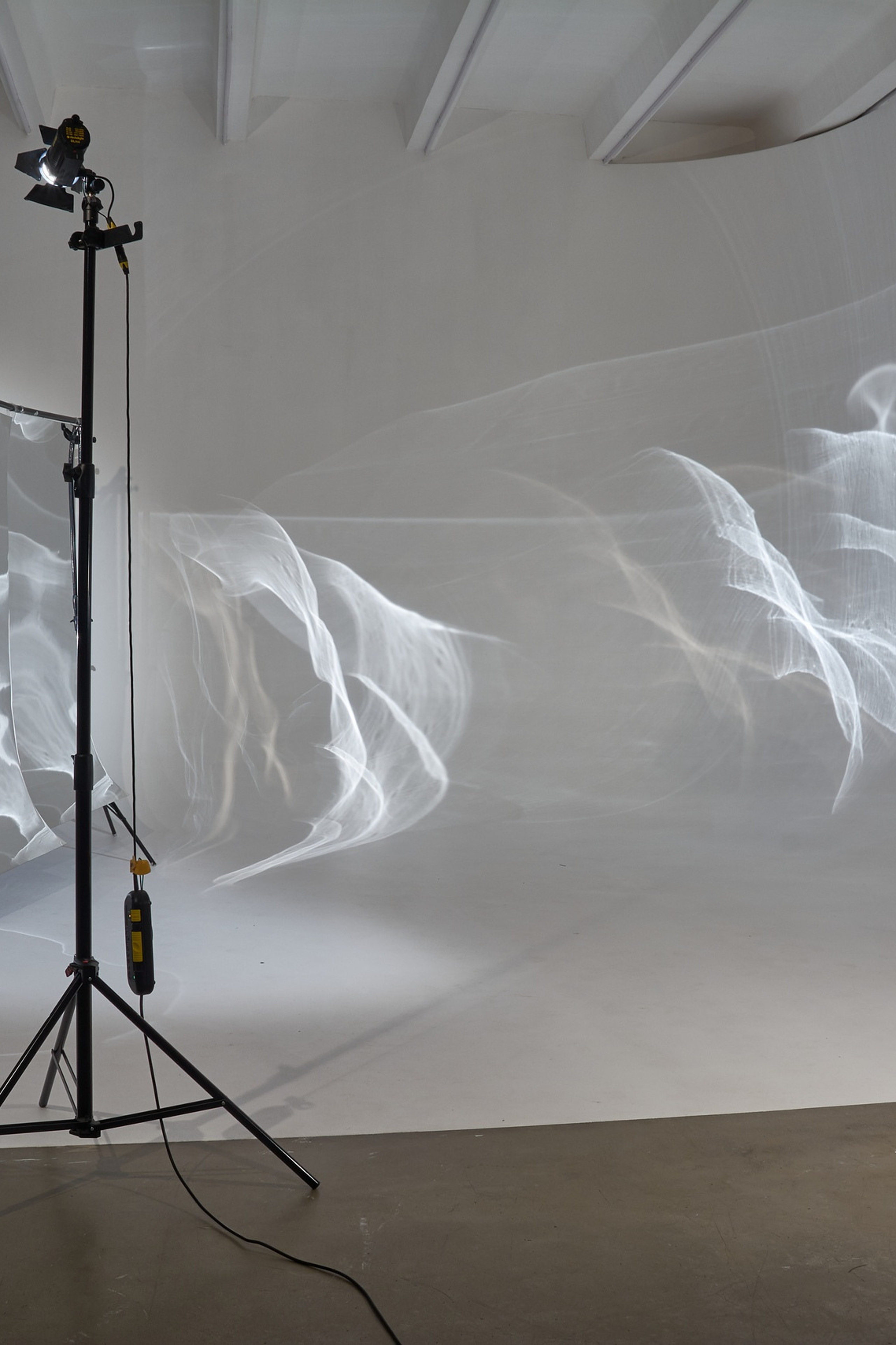 Студия FOCUS — зал Air для предм. съемки С.-Пб|Sale Easy