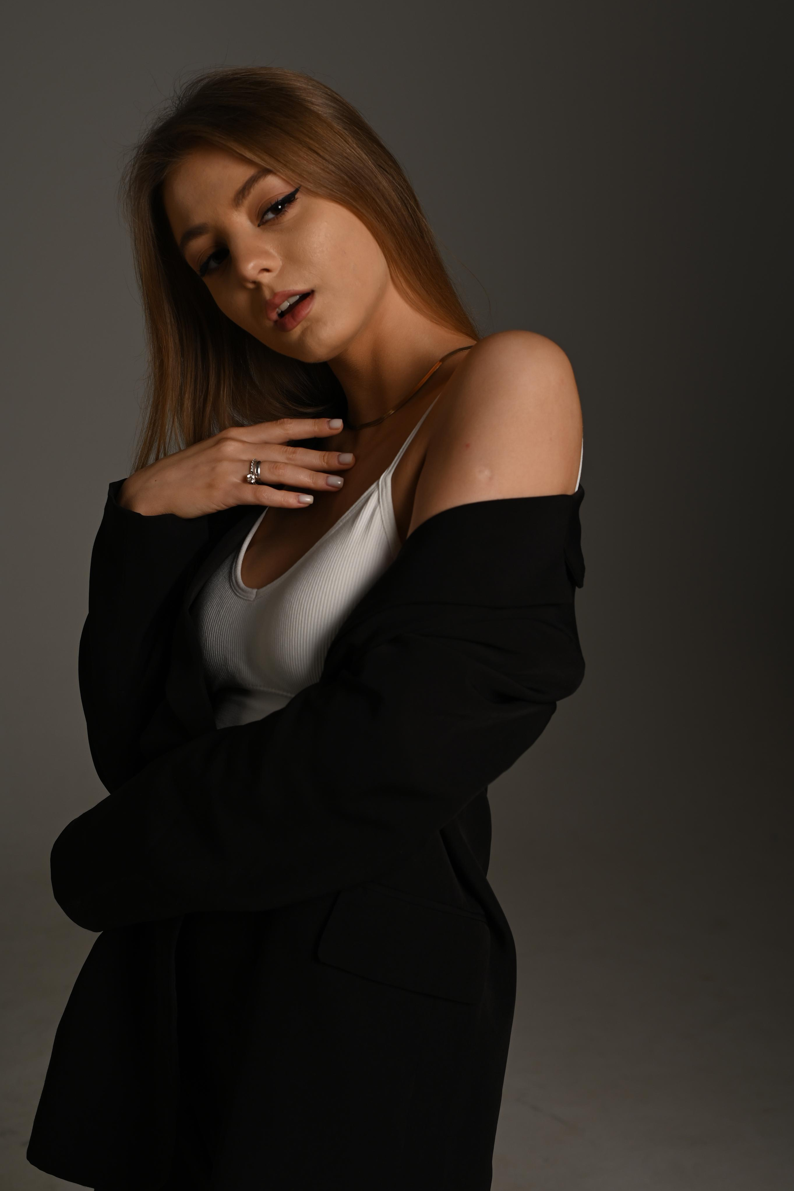 Модель для предметной съемки Мэри Москва| Sale Easy