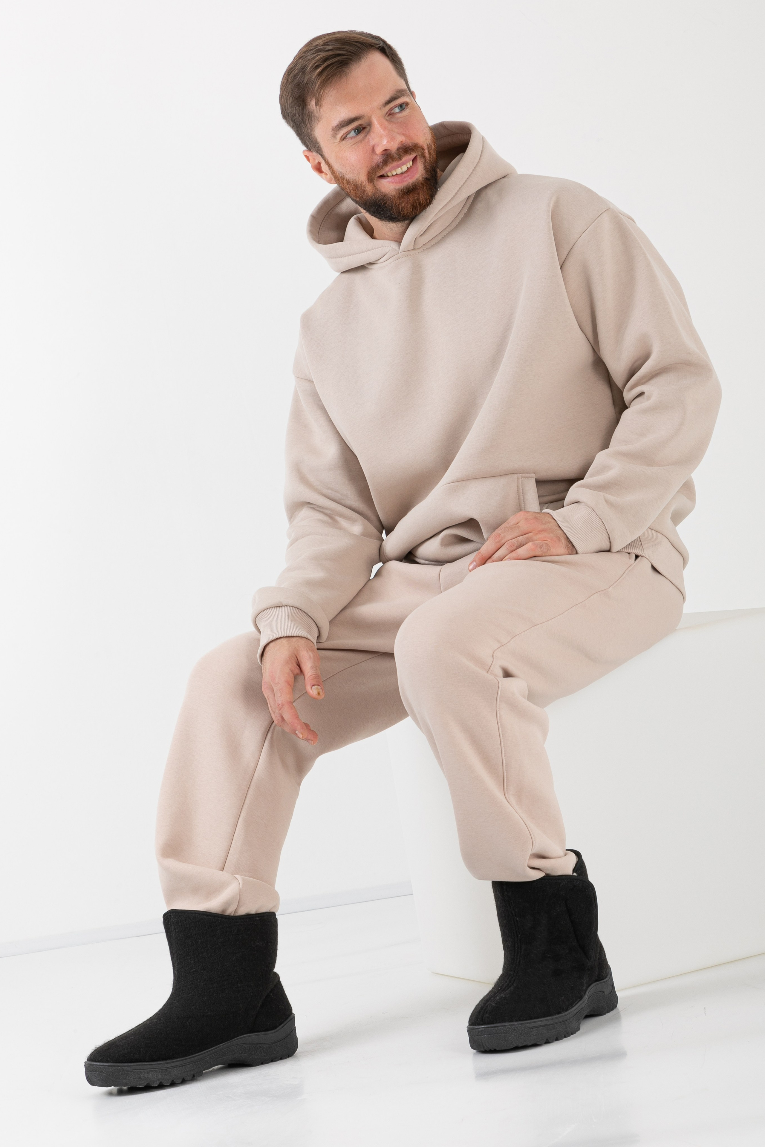 Модель для предметной съемки Евгений id 11156 Москва| Sale Easy