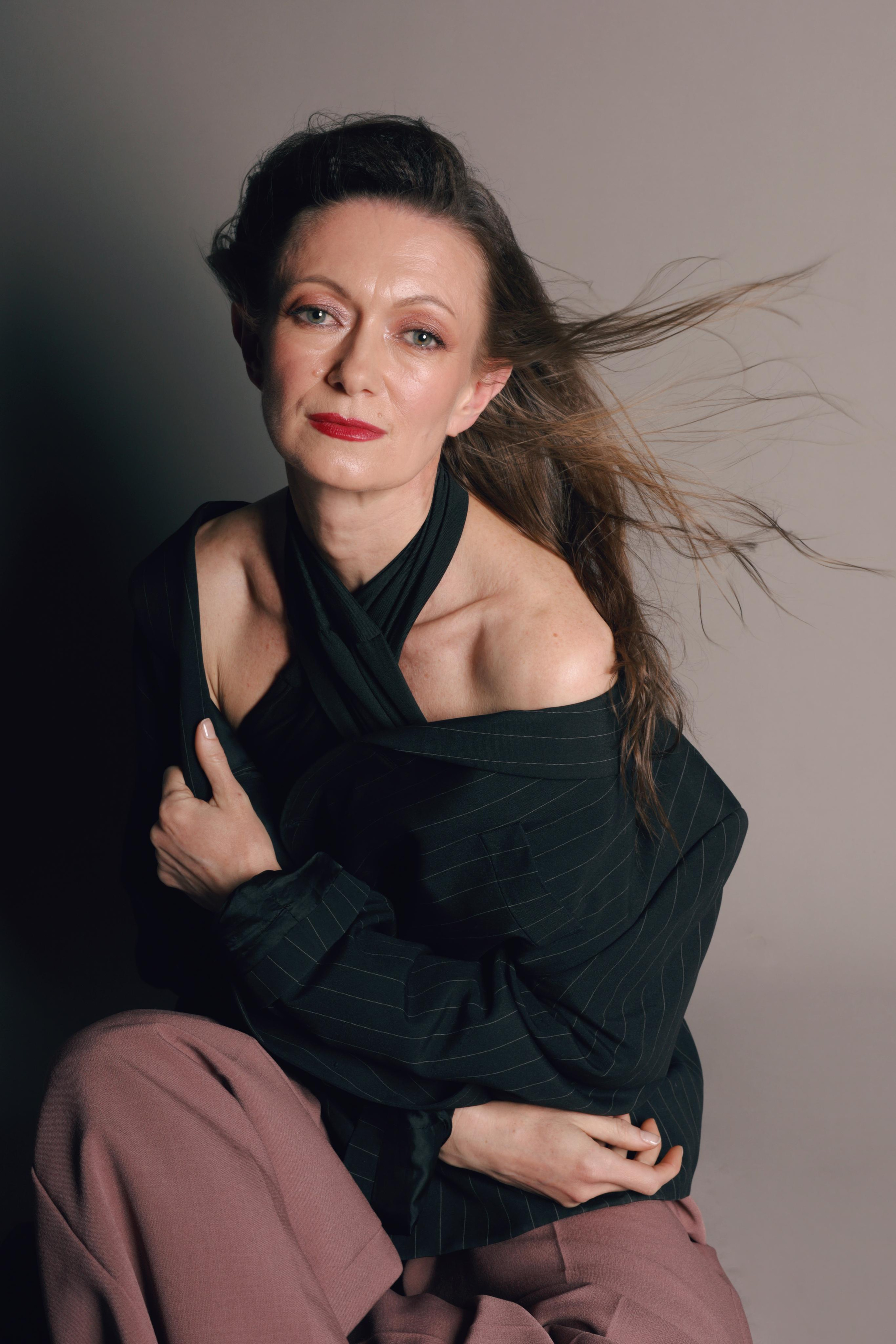 Модель для предметной съемки Оксана С-Петербург | Sale Easy