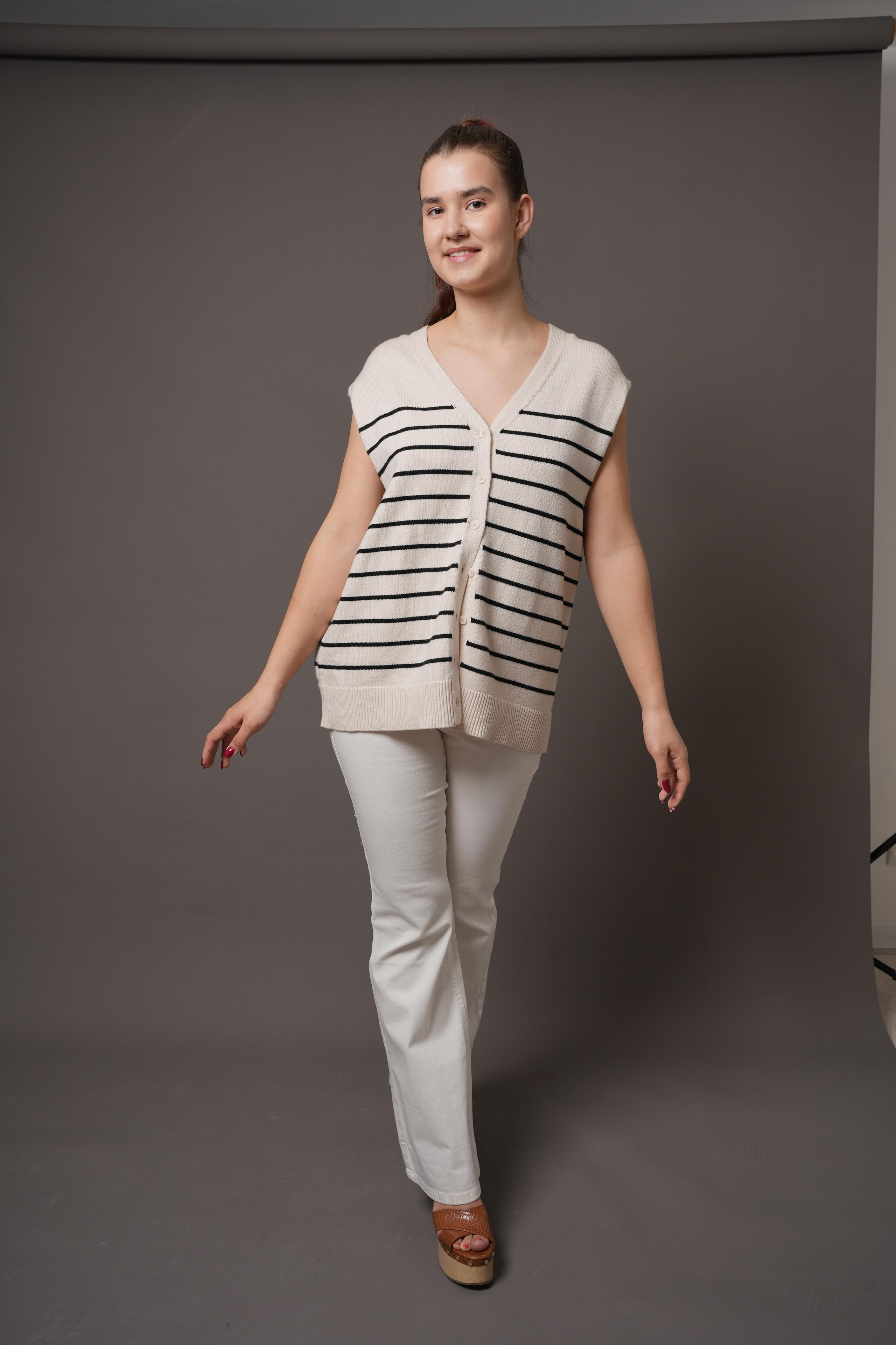 Модель для предметной съемки Элина А Казань| Sale Easy