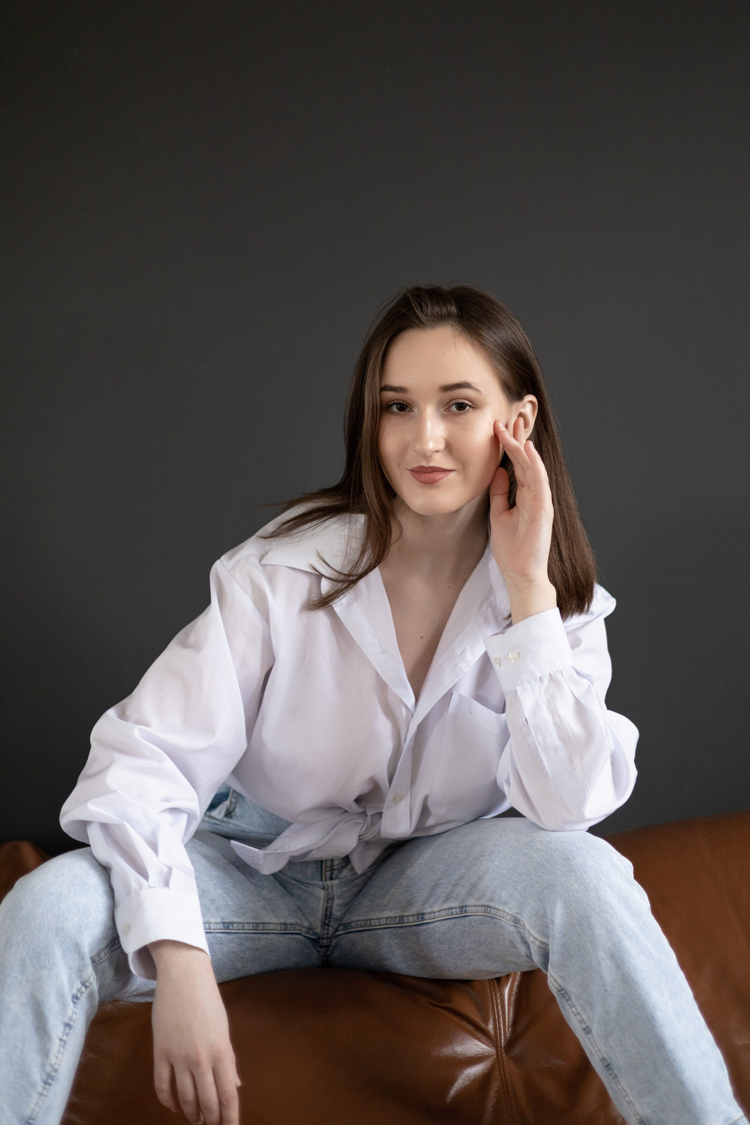 Модель для предметной съемки Назира Казань| Sale Easy