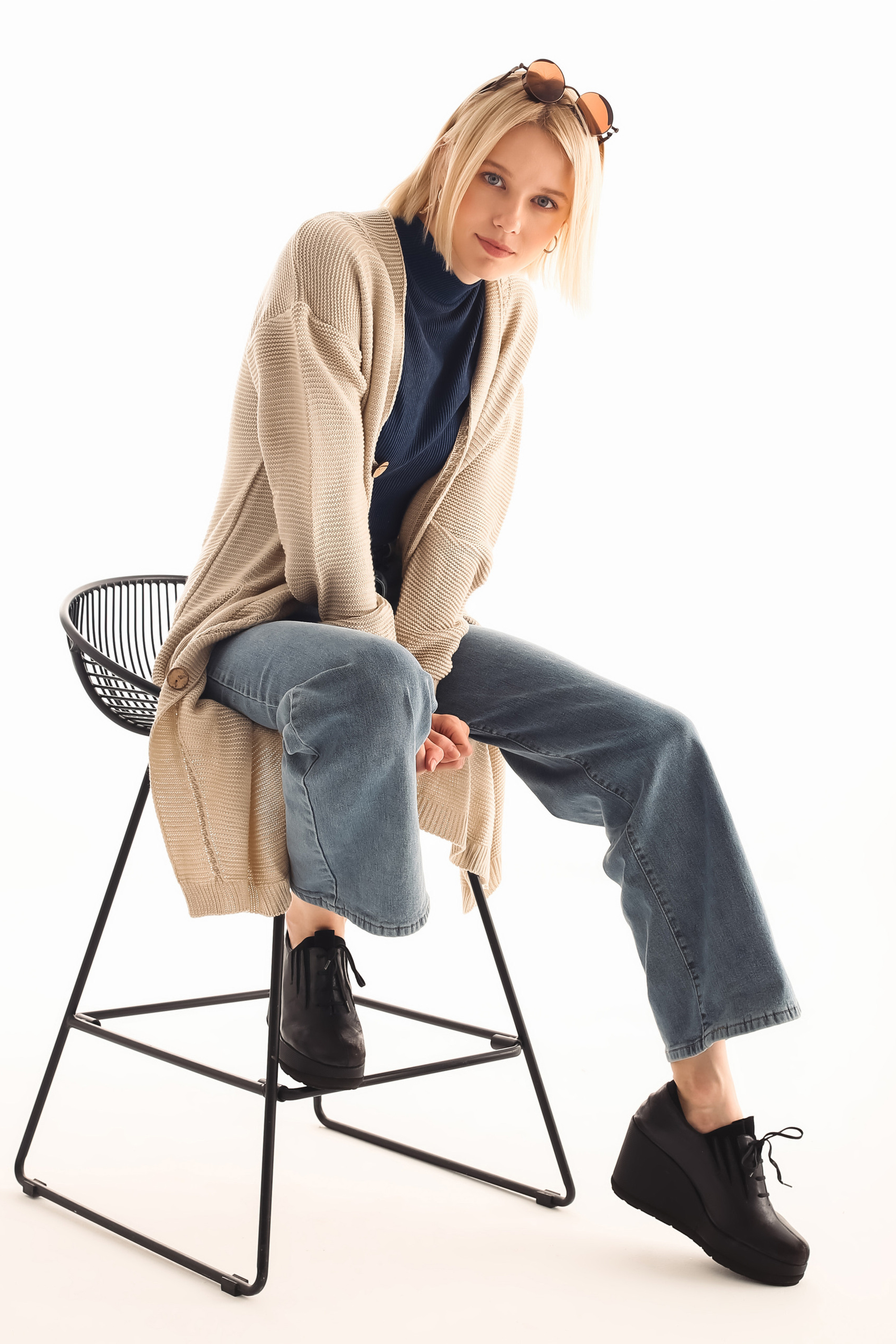 Модель для предметной съемки Александра А Москва| Sale Easy