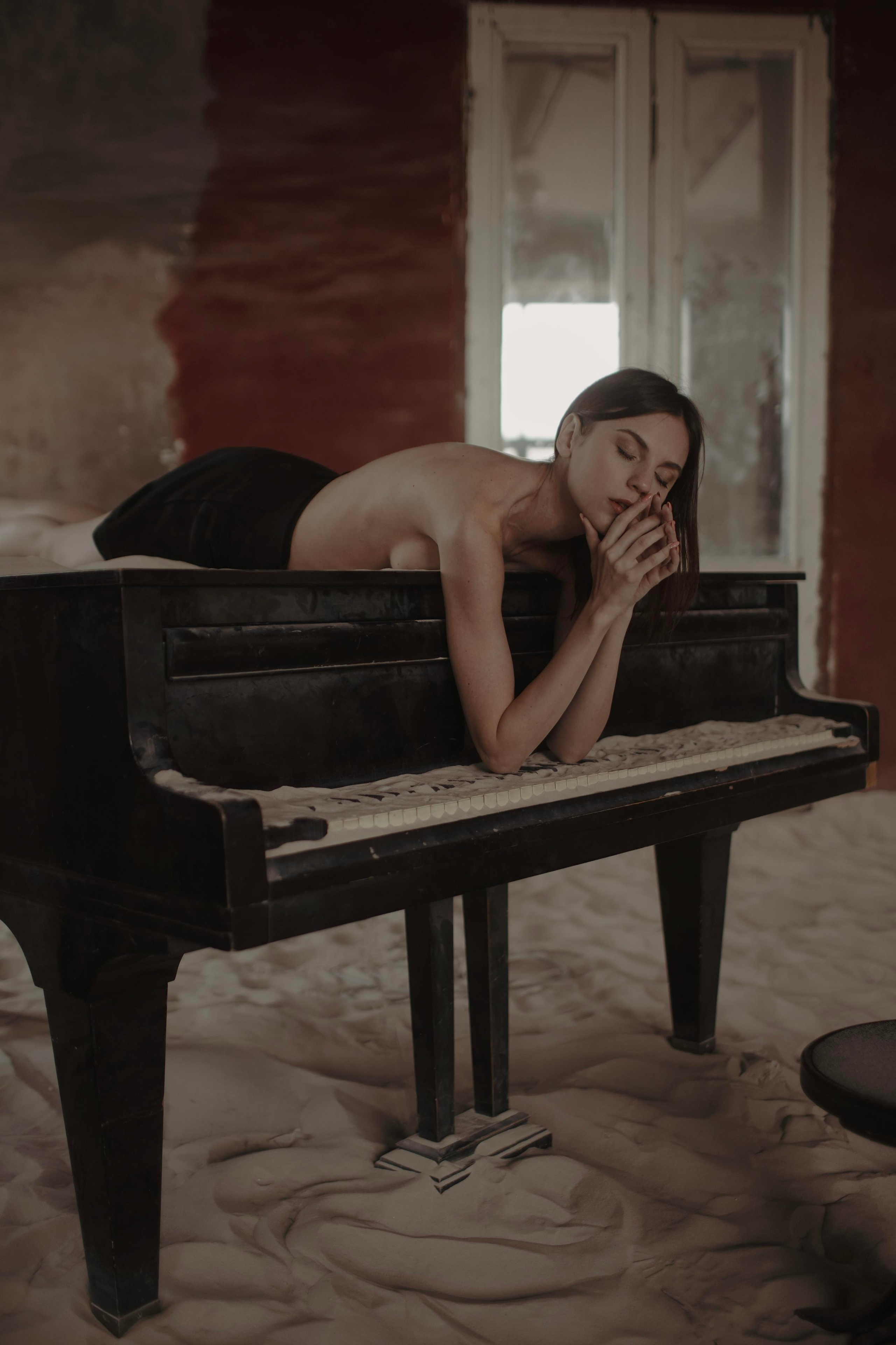 Модель для предметной съемки Евгения Б С-Петербург | Sale Easy