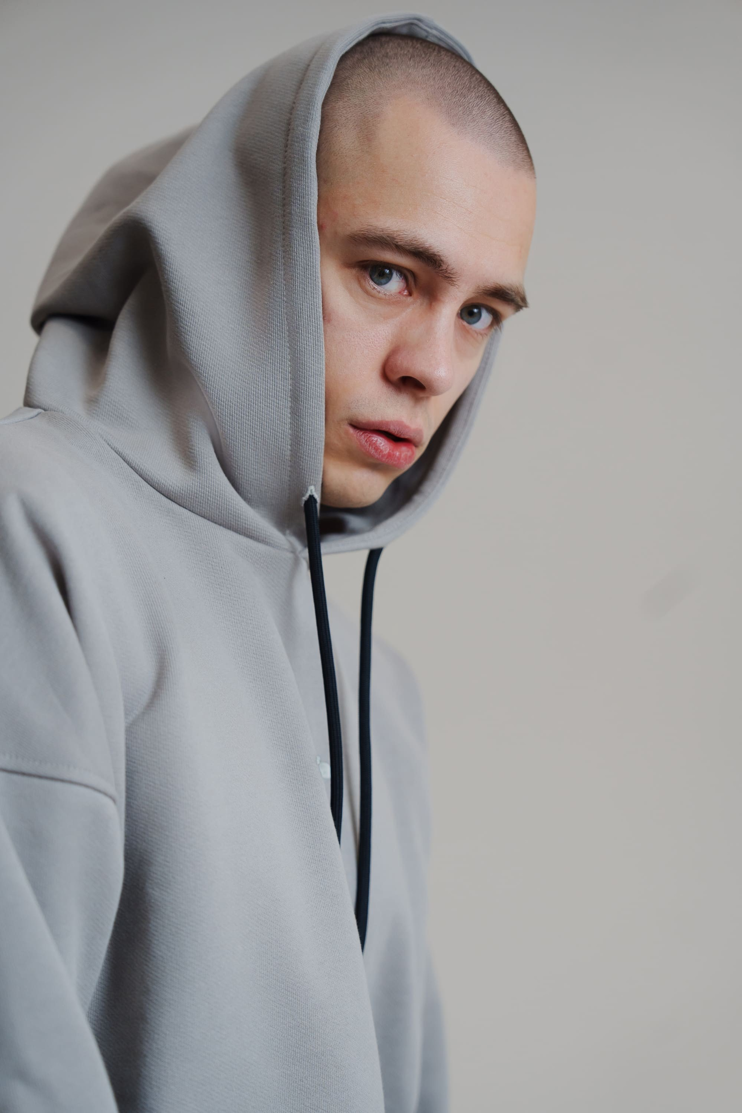 Модель для предметной съемки Артем id 29 036 С.-Пб| Sale Easy