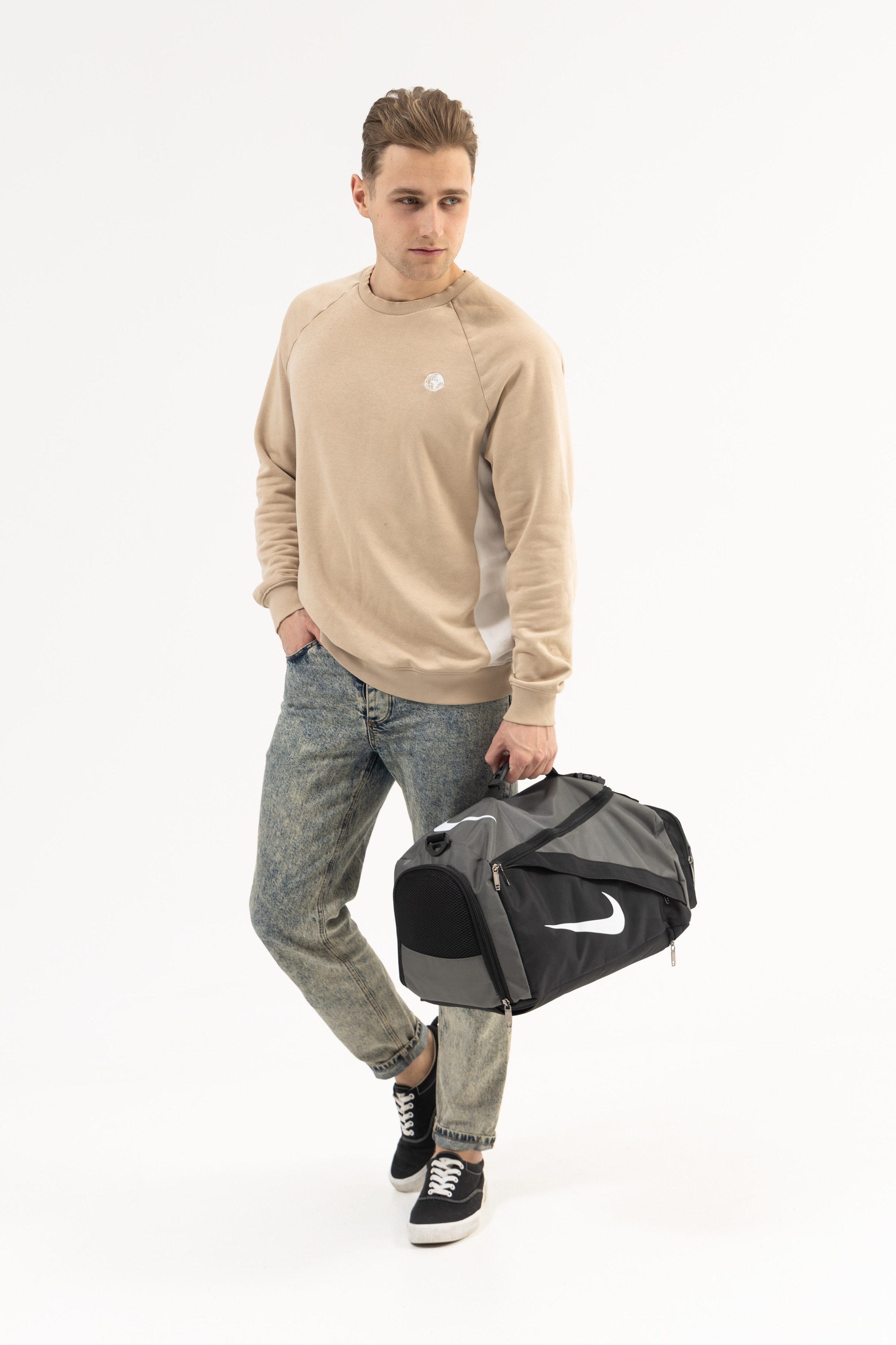 Модель для предметной съемки Игорь А Н.Новгород | Sale Easy