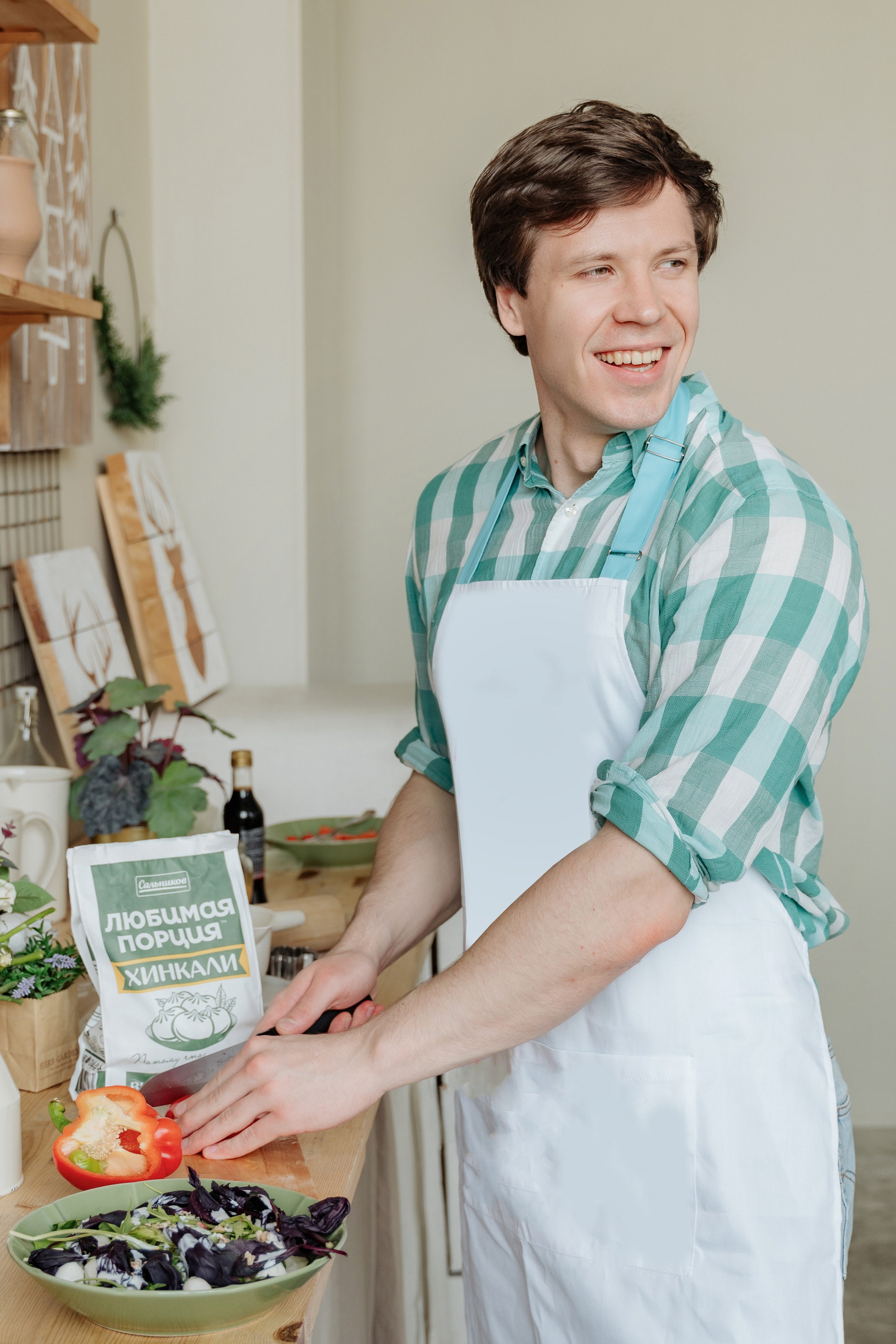 Модель для предметной съемки Максим А. С-Петербург | Sale Easy