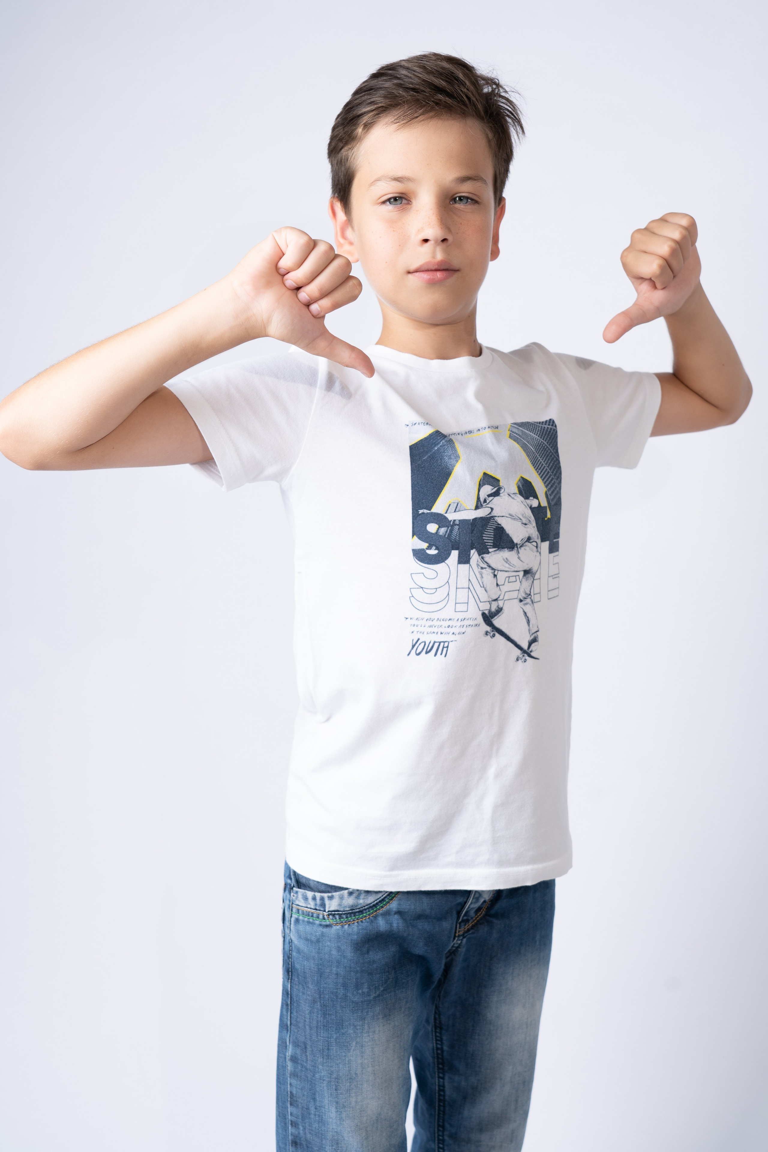 Модель Владимир А для предметной съемки  в Сочи| Sale Easy