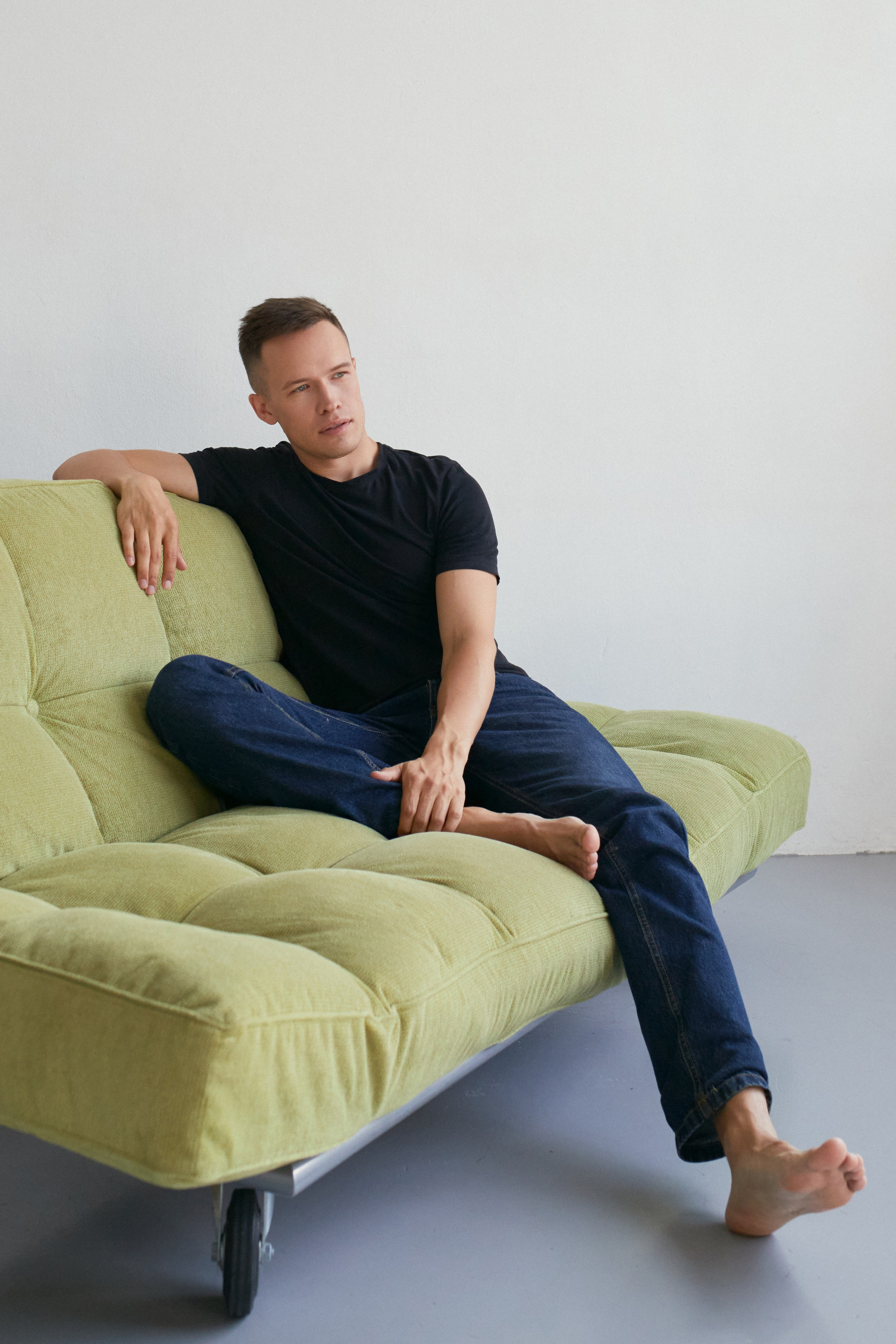 Модель для предметной съемки Роман id 29 031 С.-Пб| Sale Easy