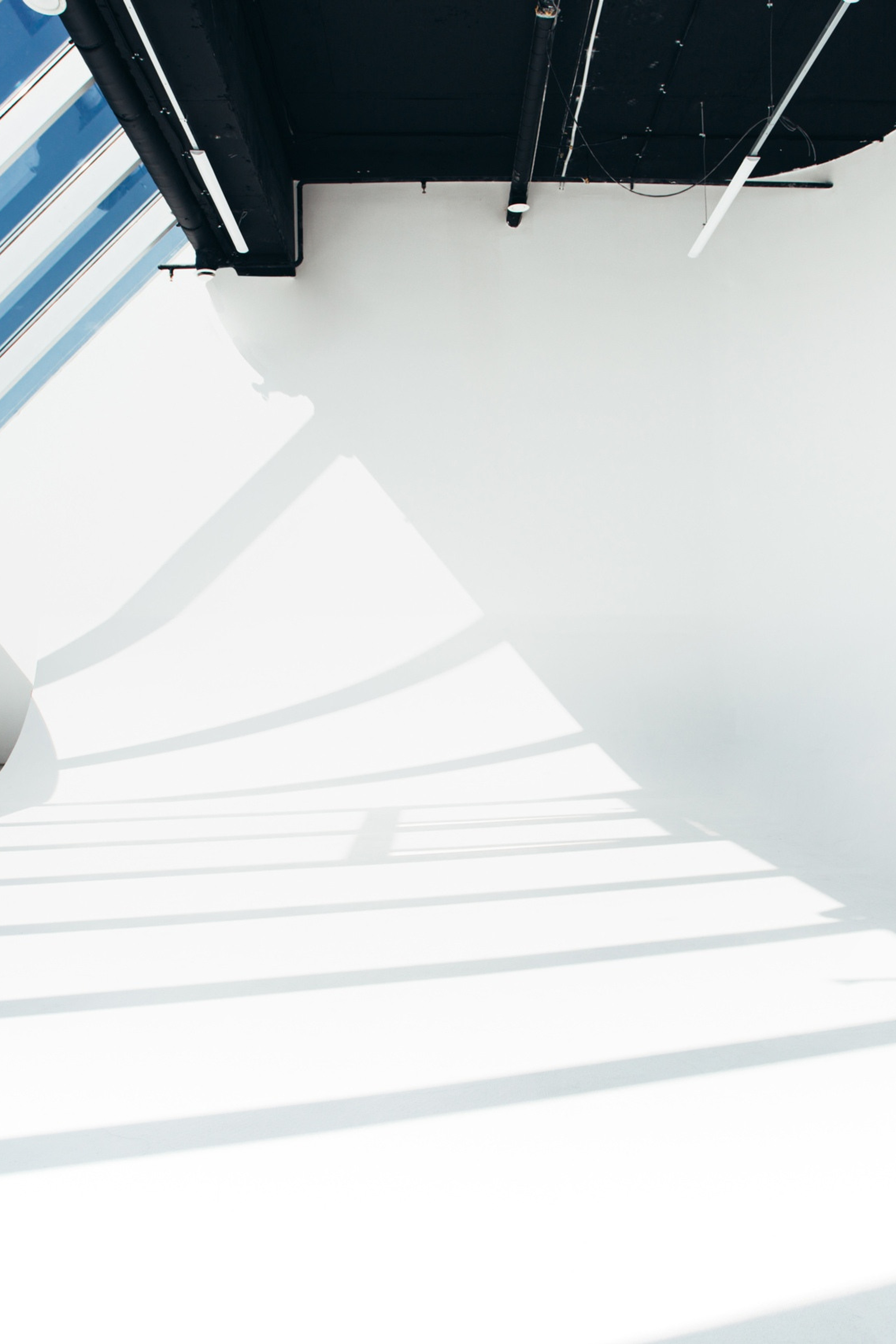 Soulmate Place — зал Угловая циклорама Sky С.-Пб|Sale Easy