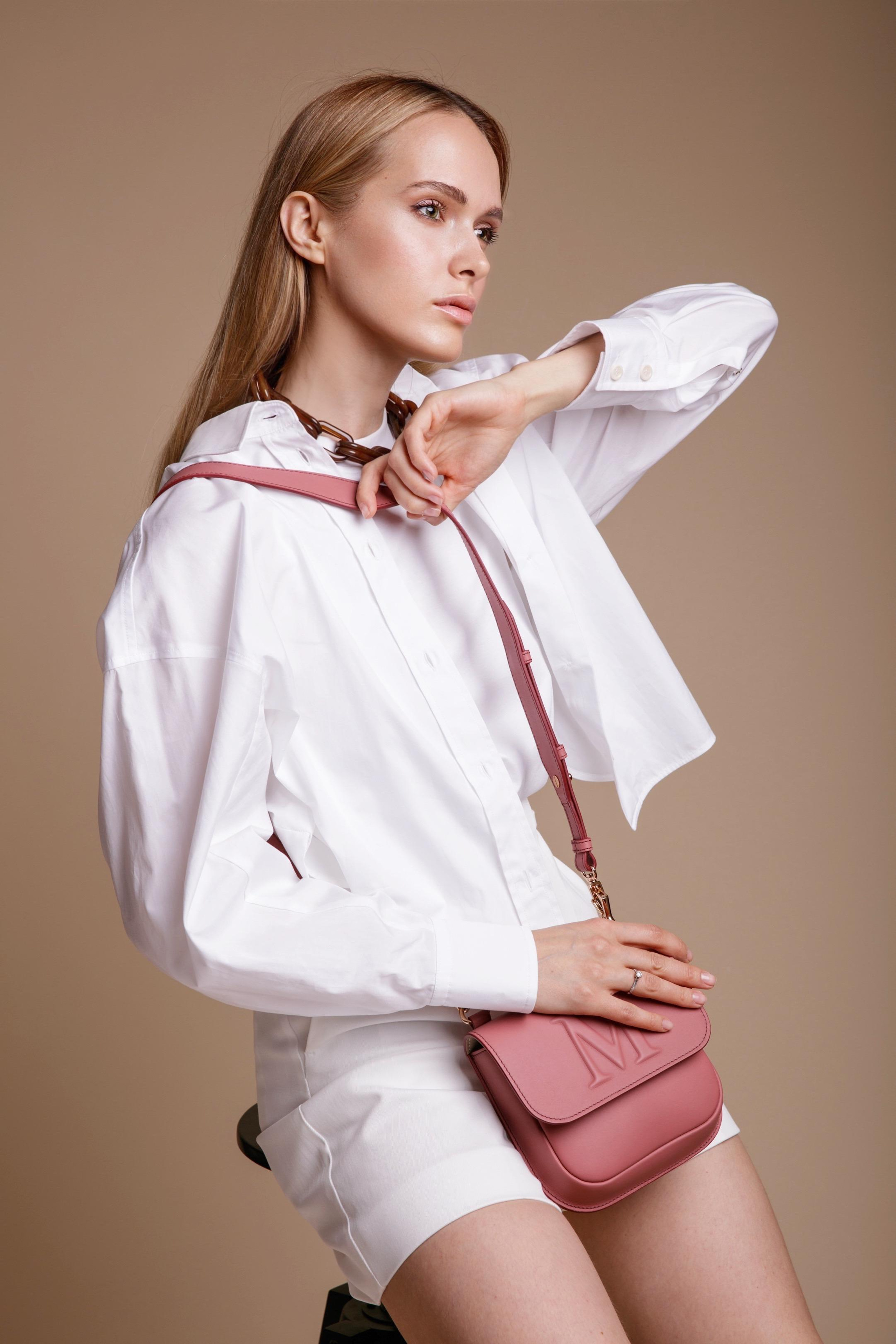 Модель для предметной съемки Анастасия К. Москва| Sale Easy