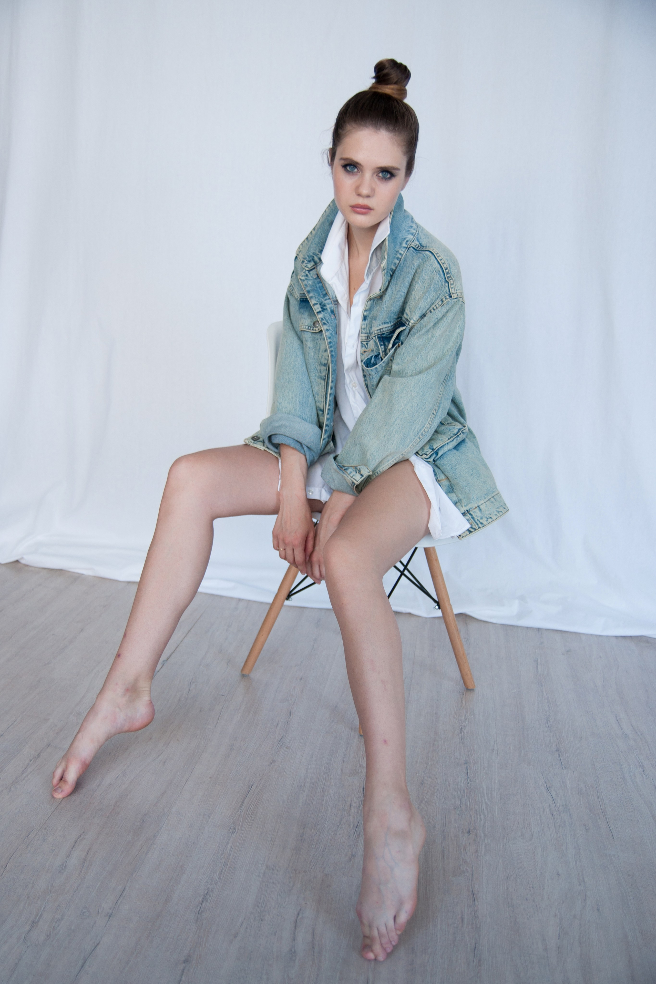 Модель для предметной съемки Владислава Н.Н.| Sale Easy