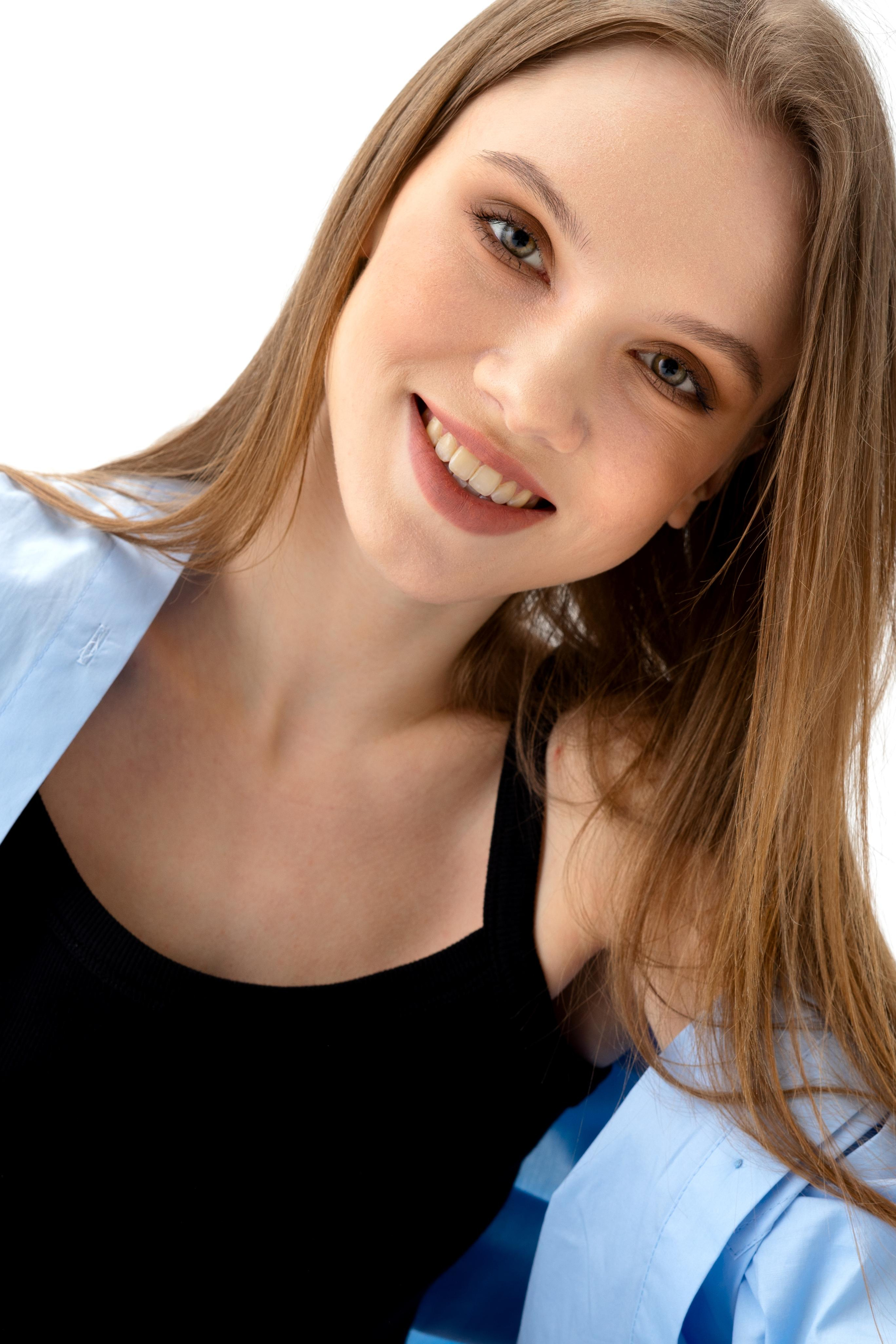 Модель для предметной съемки Лиза Б. С-Петербург | Sale Easy