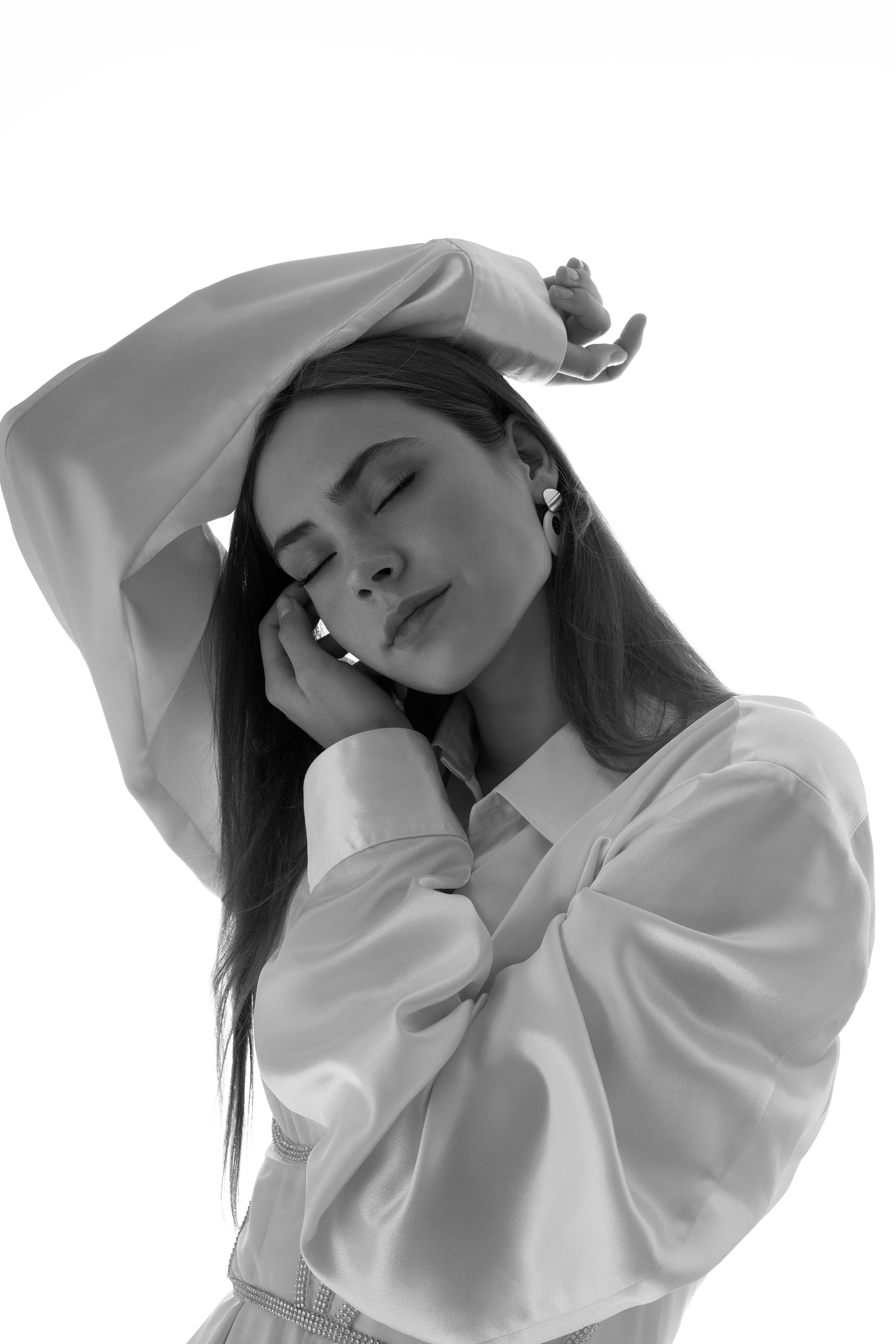 Модель для предметной съемки Рада Н.Новгород | Sale Easy