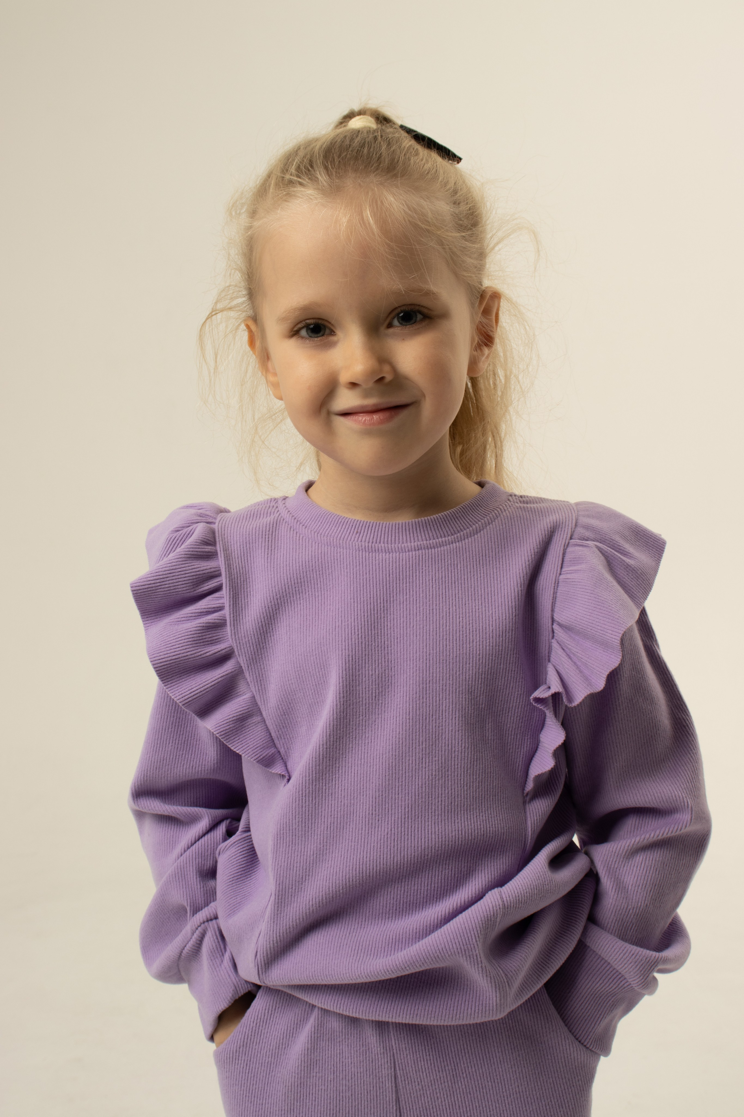 Модель для предметной съемки девочка Василиса В. С.-Пб| Sale Easy