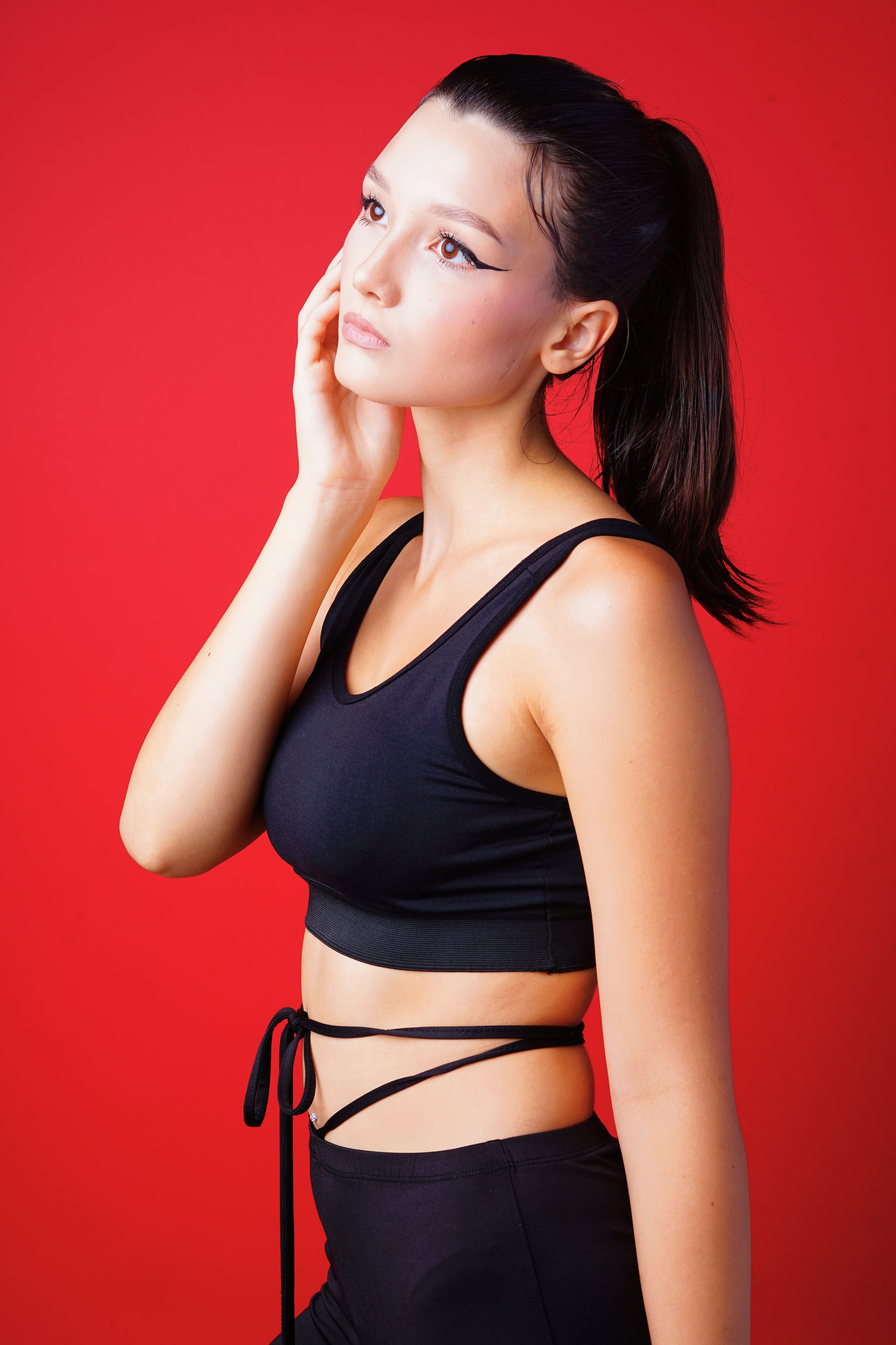 Модель для предметной съемки Юлия К. Москва| Sale Easy