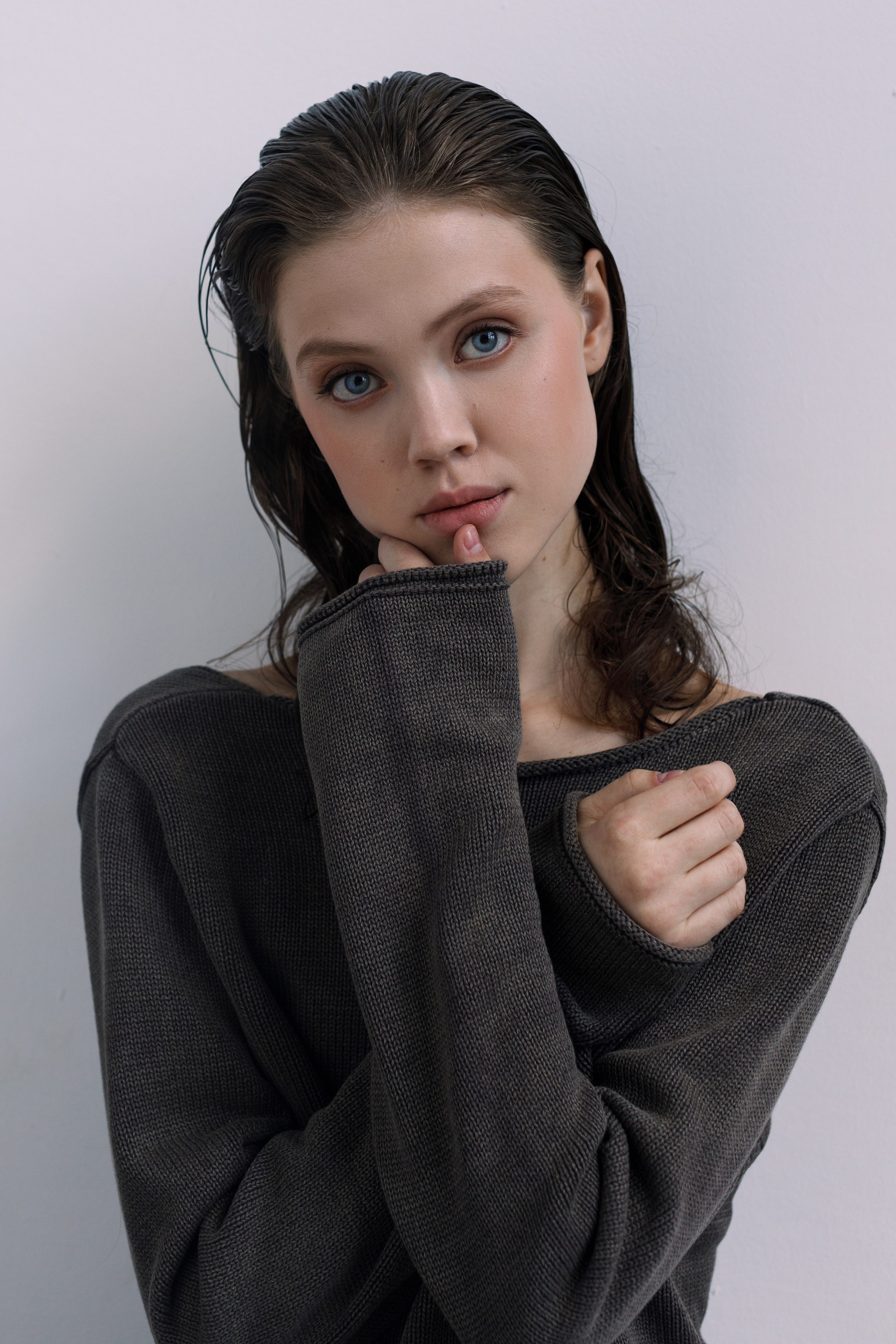 Модель для предметной съемки Леся Н.Новгород | Sale Easy