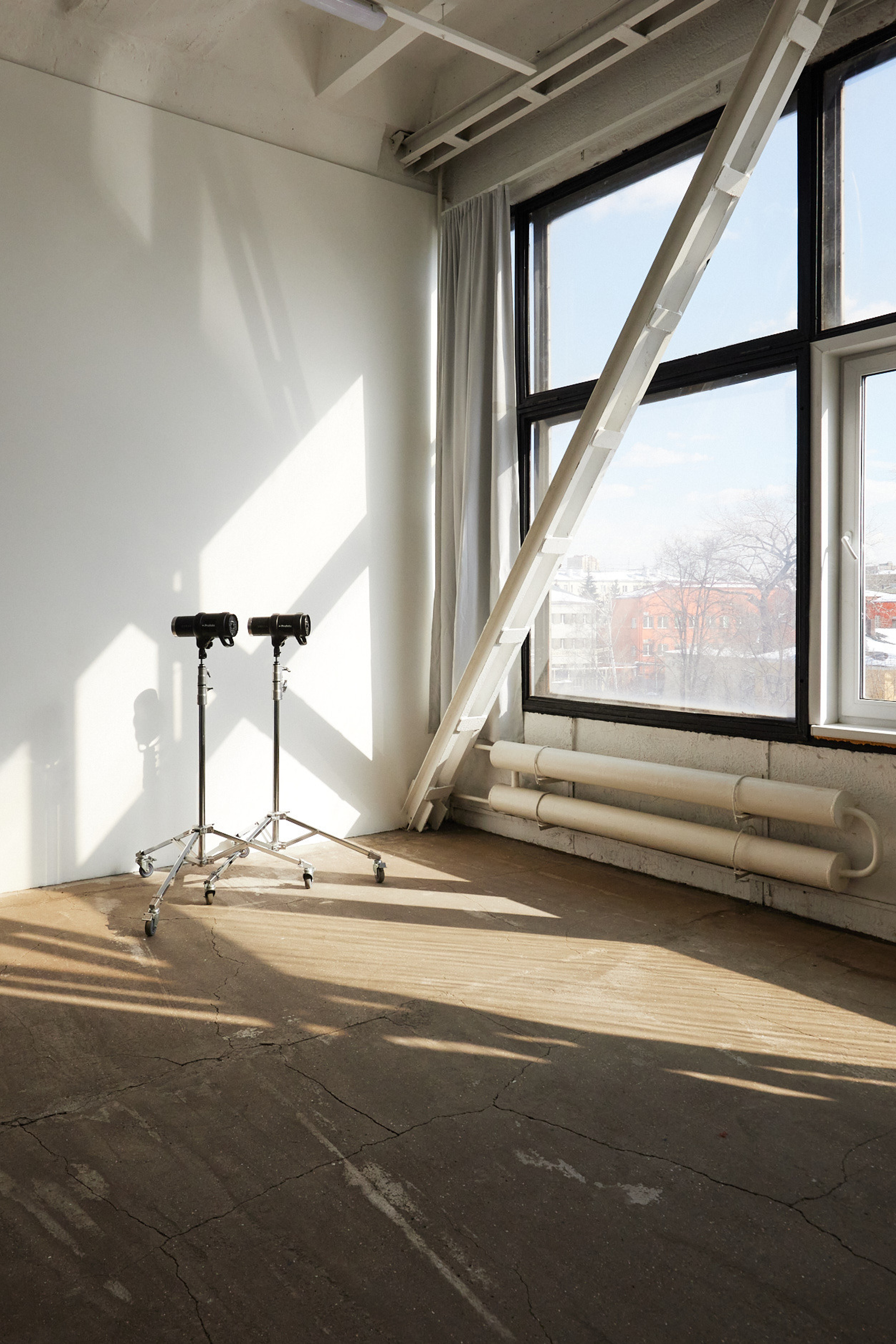 Студия Blank studios Малый для предметной съемки Москва | Sale Easy