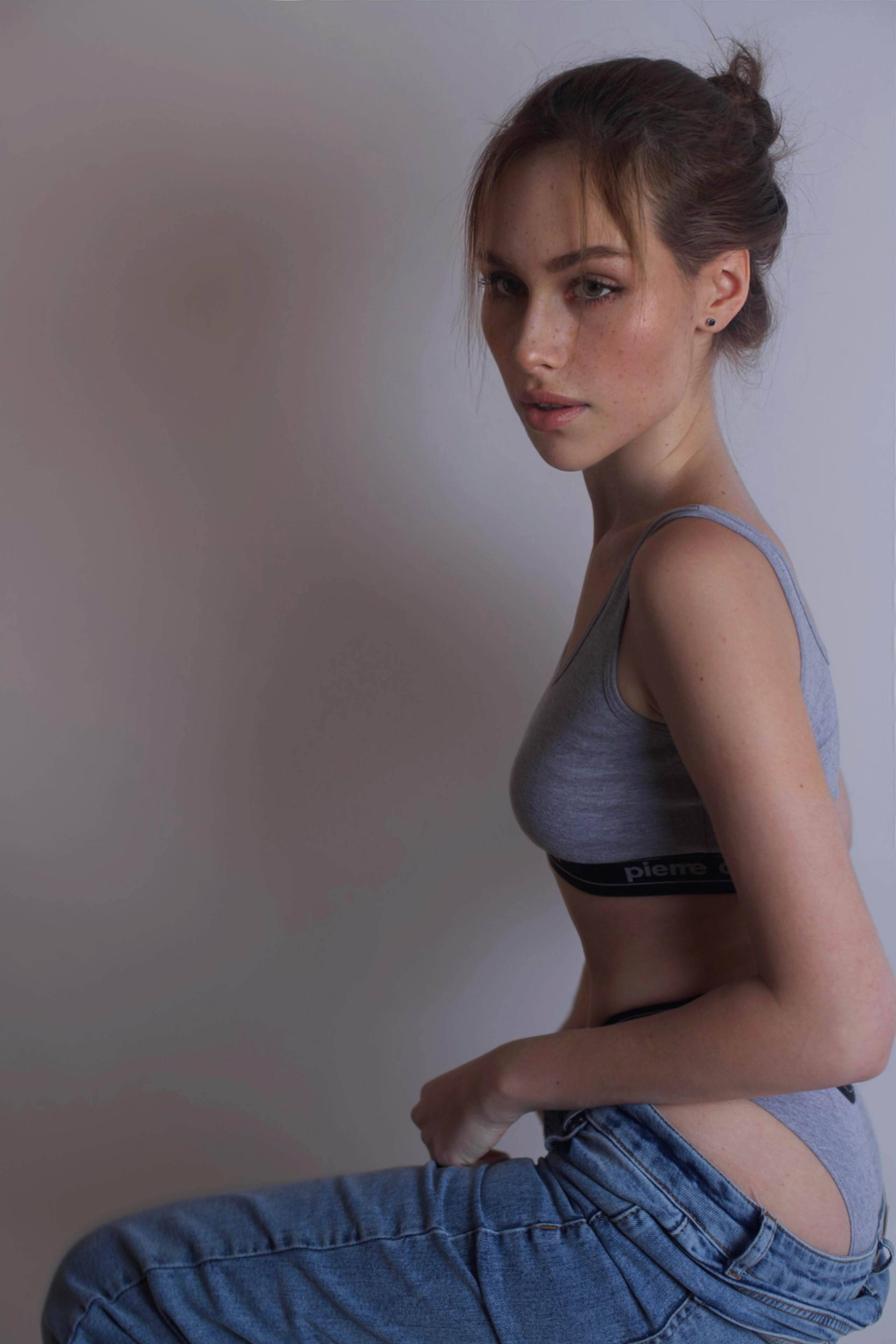 Модель для предметной съемки красотка Виктория В.Москва| Sale Easy