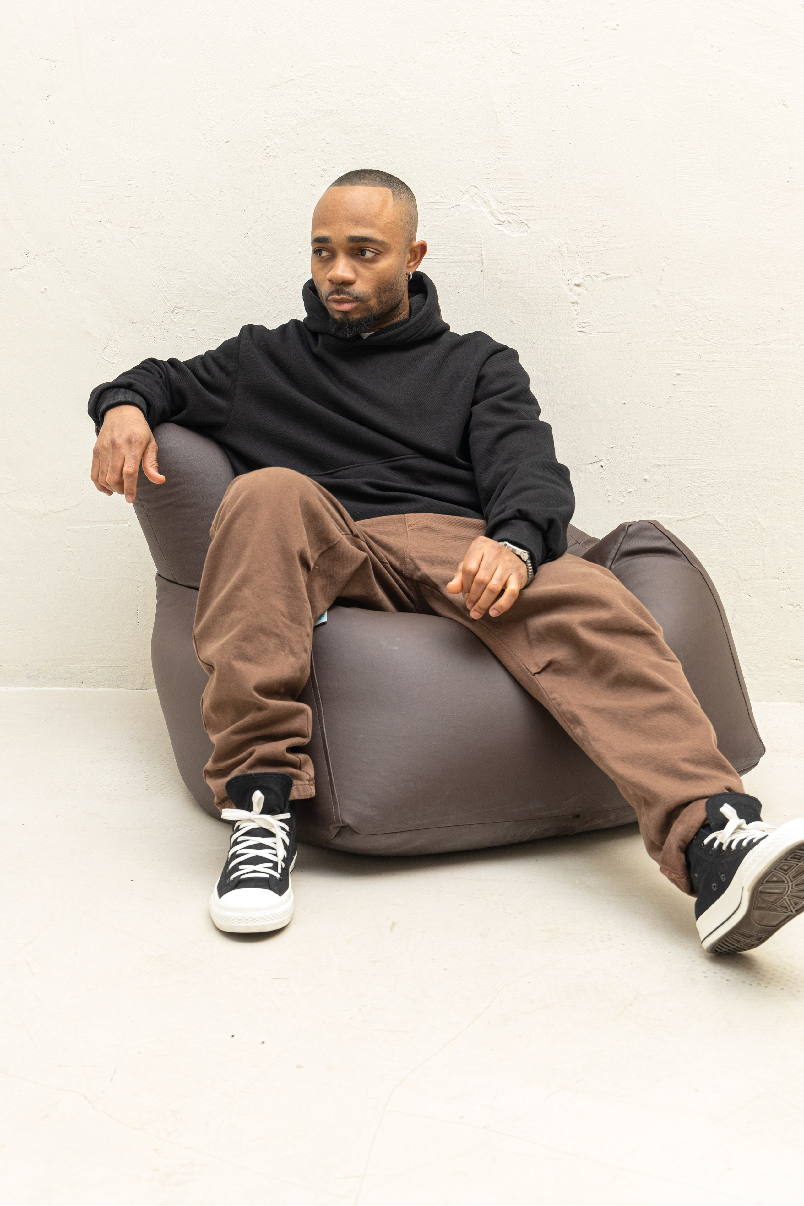 Модель для предметной съемки Ричи Н.Новгород | Sale Easy