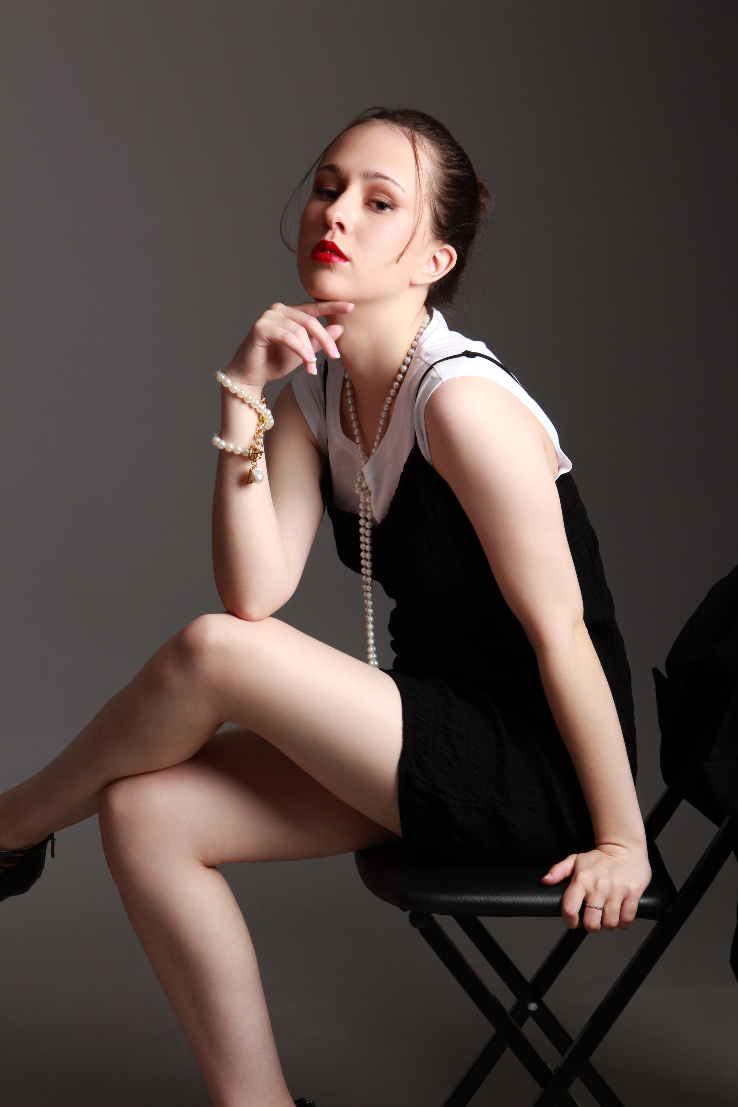 Модель для предметной съемки Валерия Г Новосибирск| Sale Easy