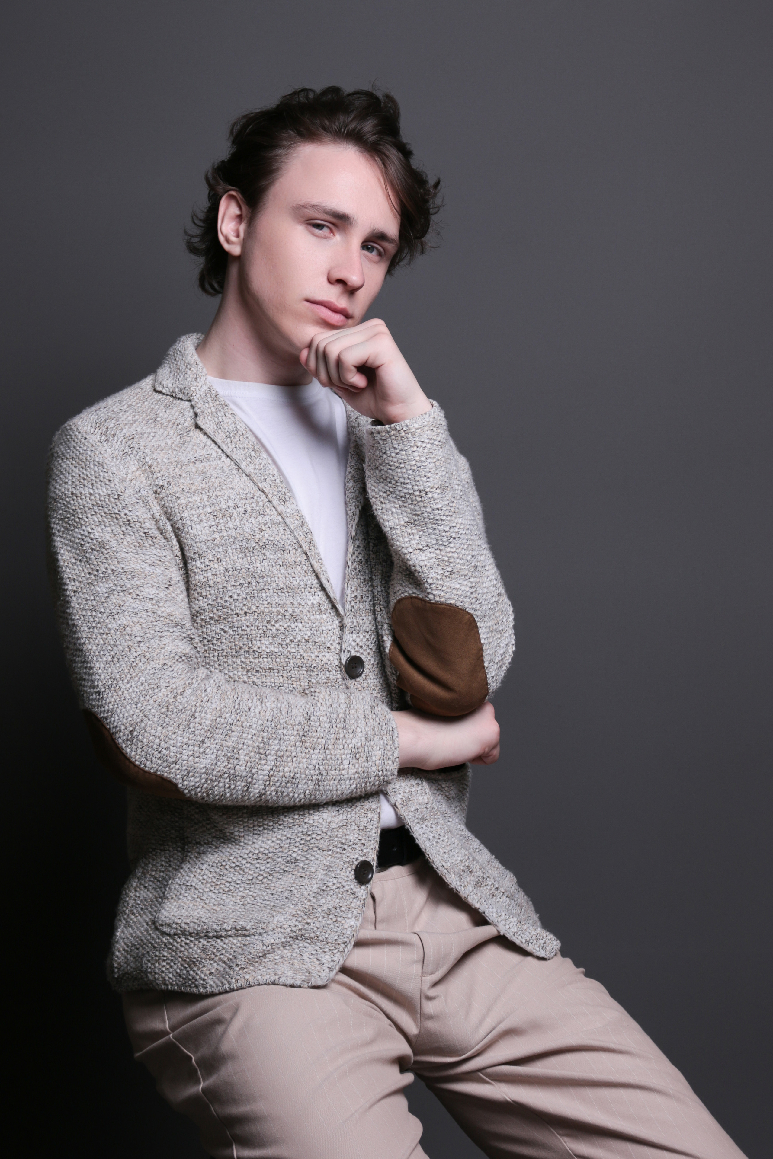 Модель для предметной съемки Илья Д С-Петербург | Sale Easy