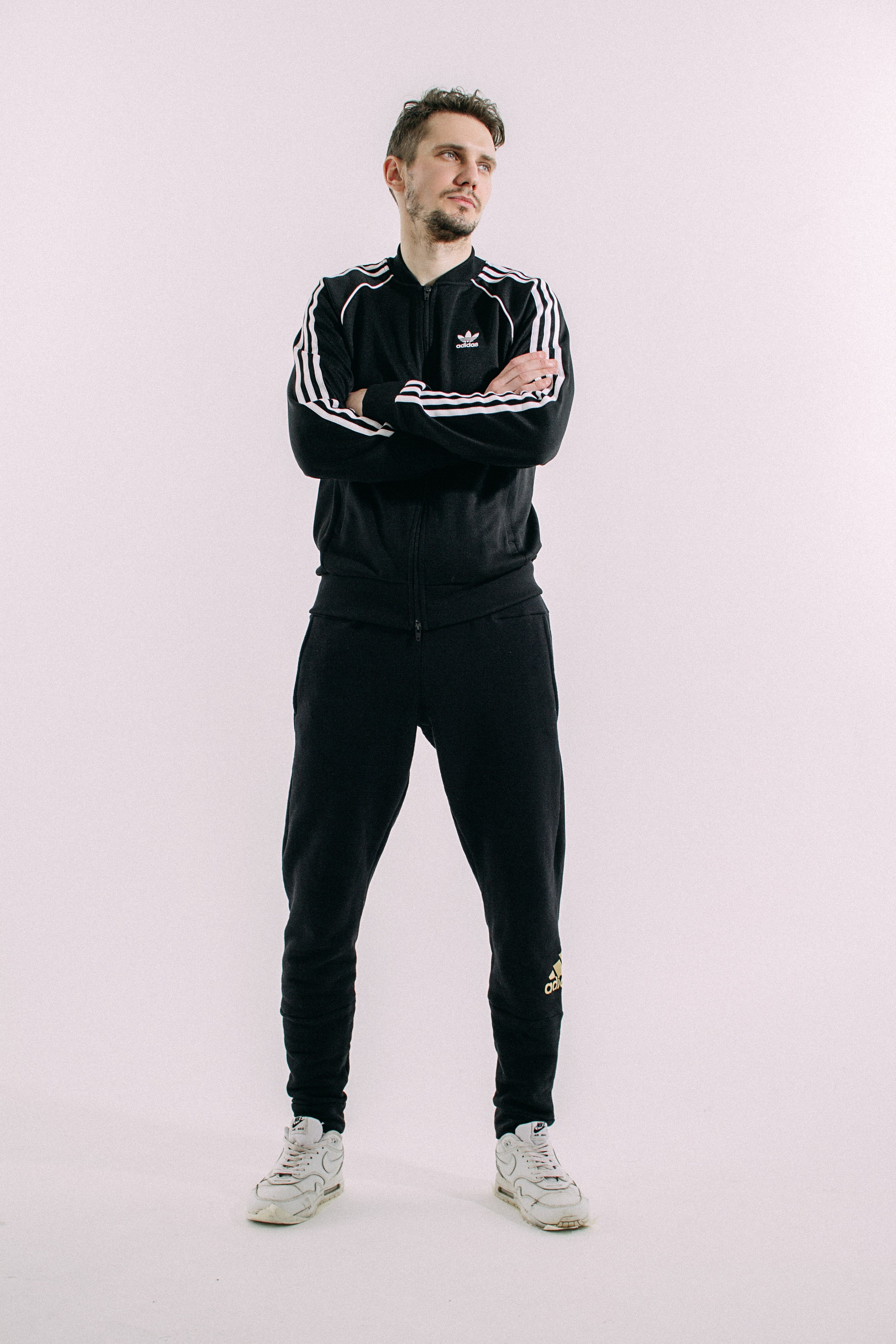 Модель для предметной съемки Евгений id 29 027 С.-Пб| Sale Easy