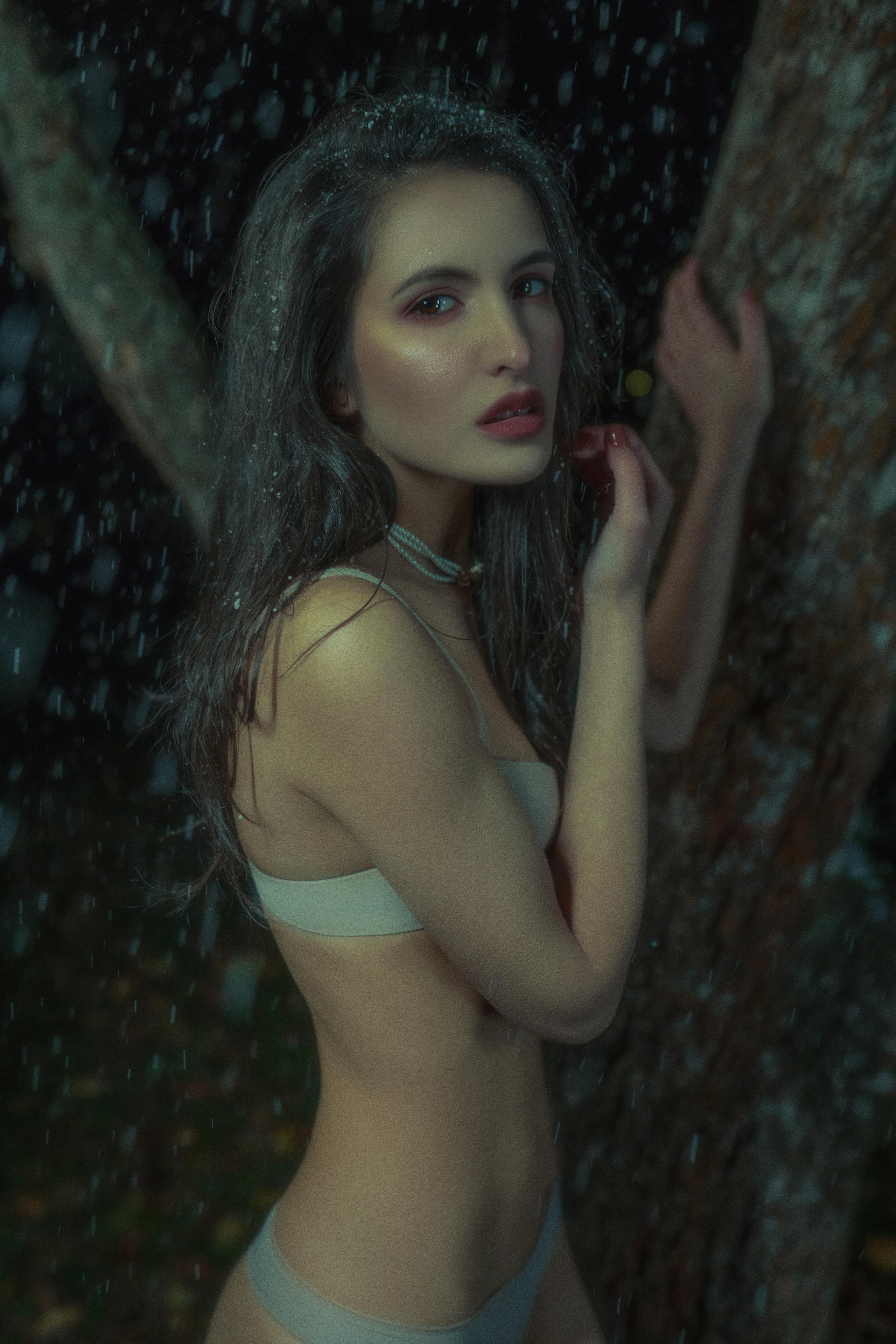 Модель для предметной съемки Кристина И. Москва| Sale Easy