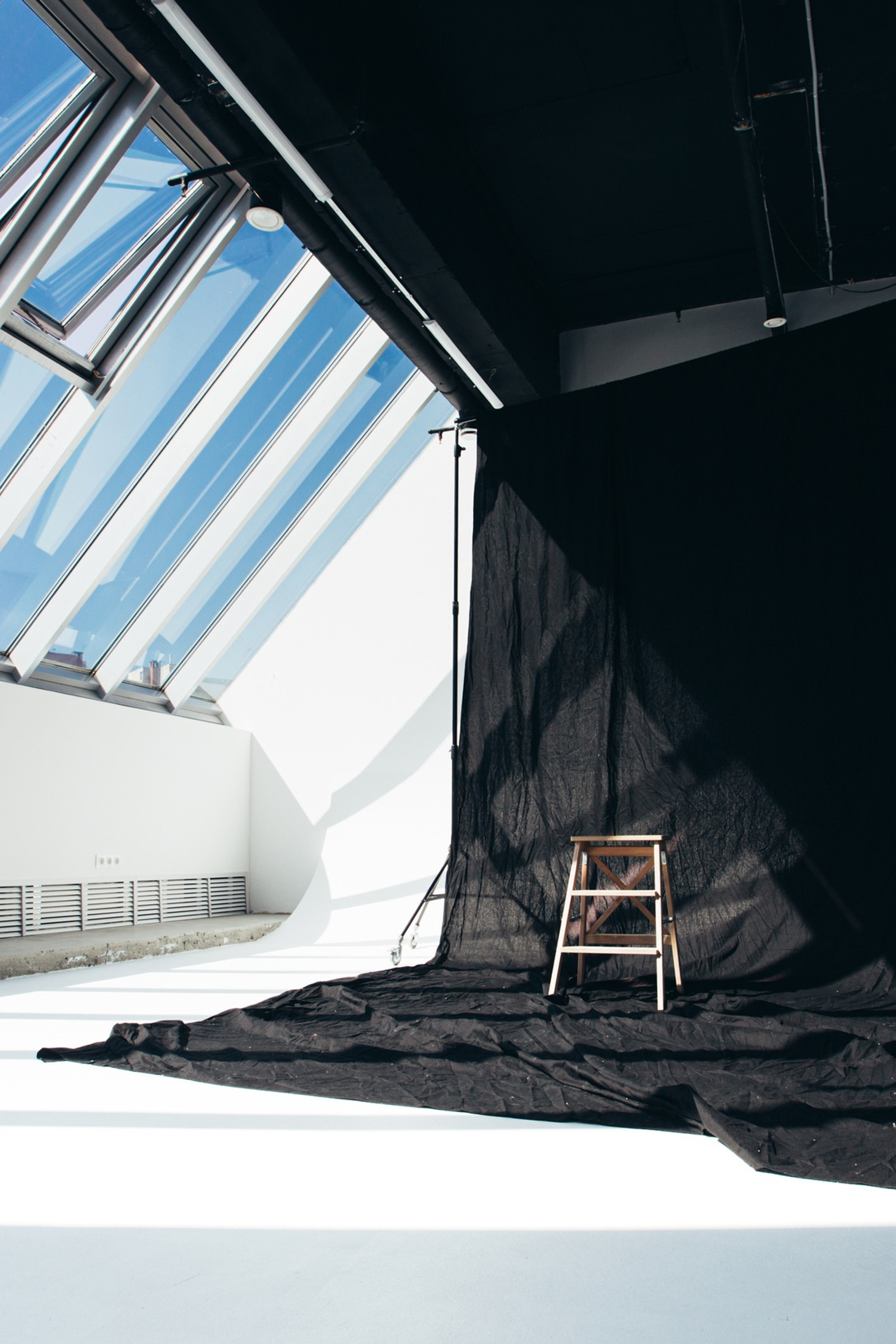 Soulmate Place — зал Угловая циклорама Sky С.-Пб|Sale Easy