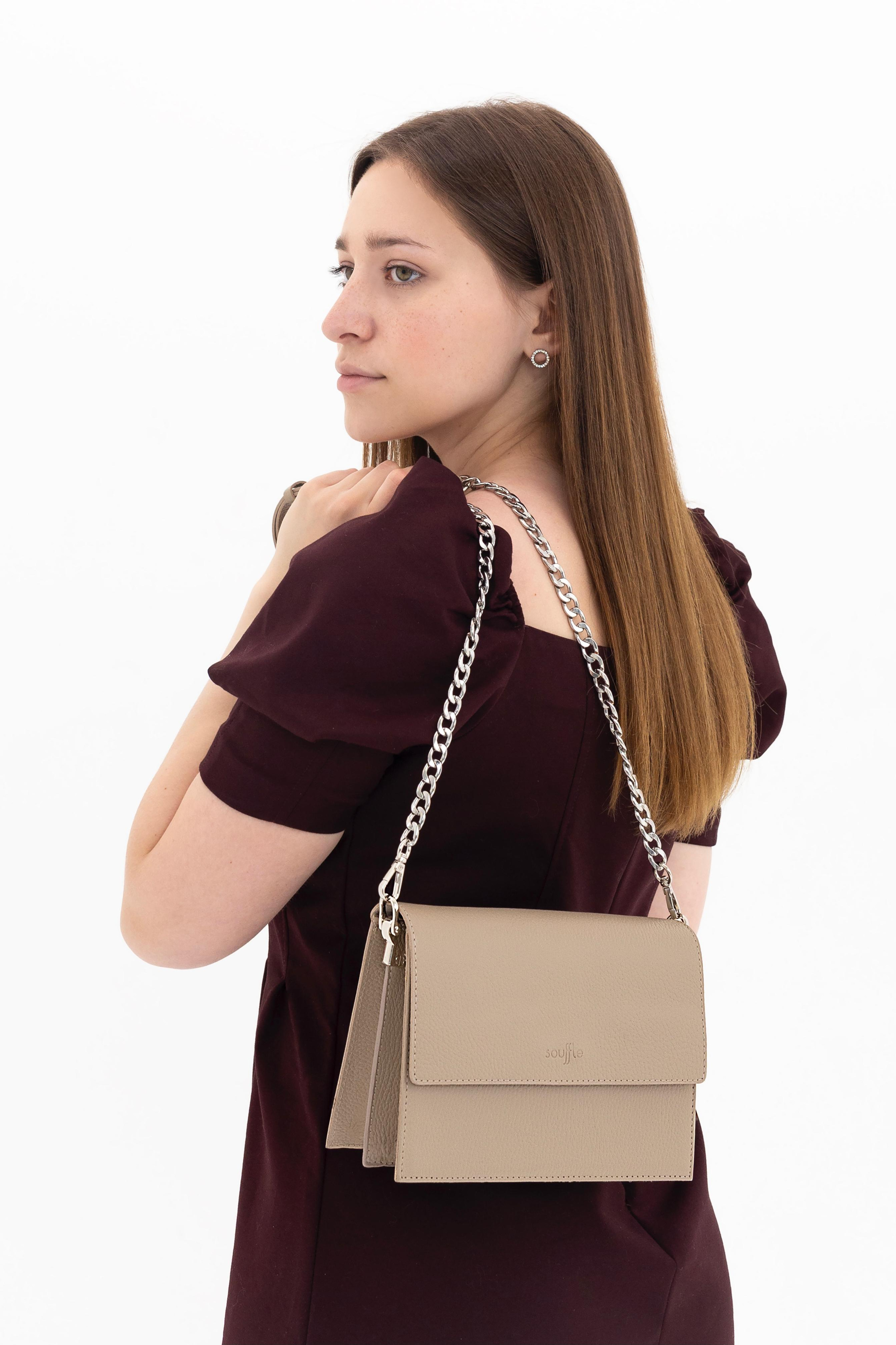 Модель plus size для предметной съемки Нина Москва | Sale Easy